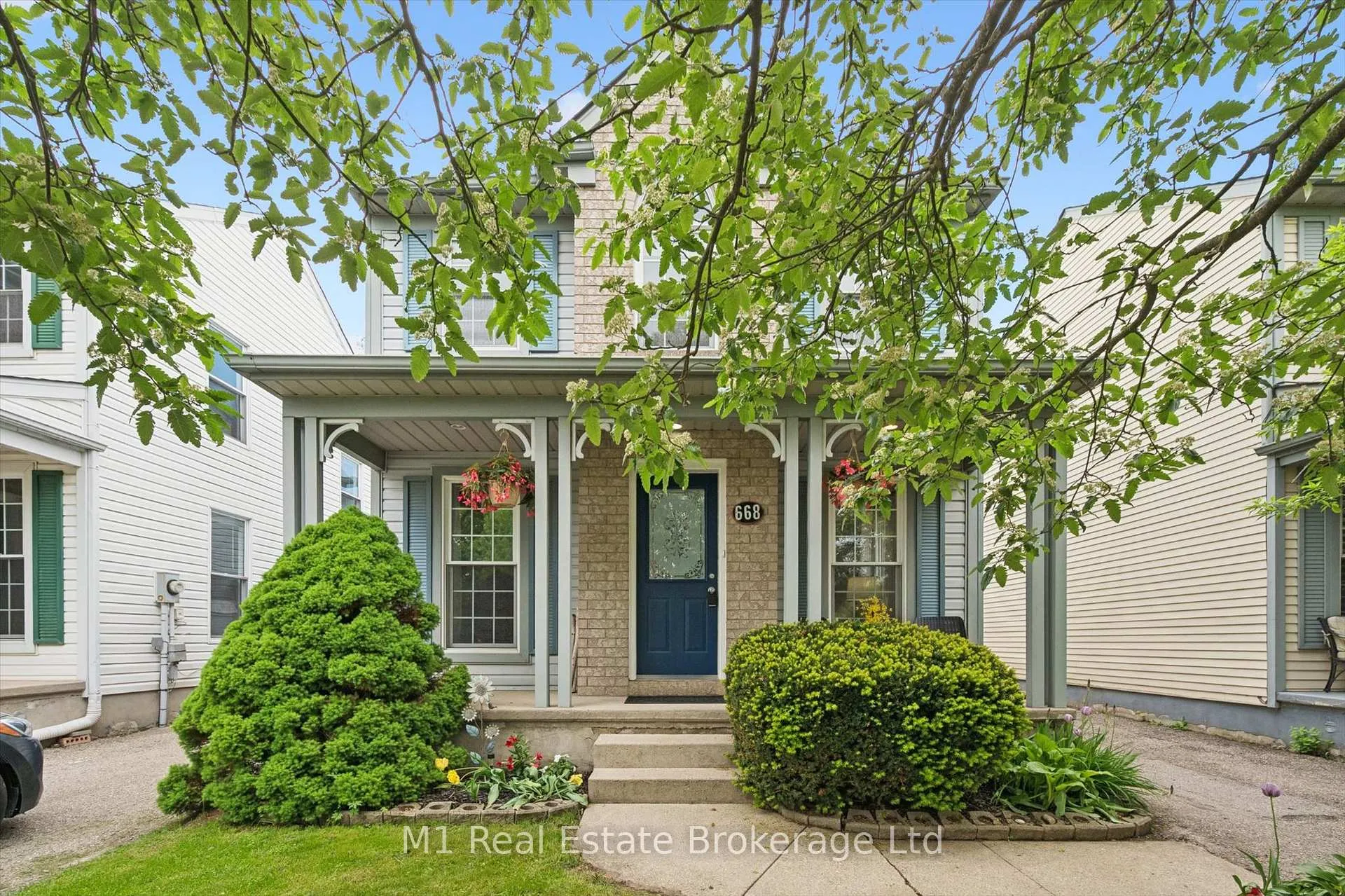 Photo 1 of 668 Jacob Lane, Waterloo — HOMEH
