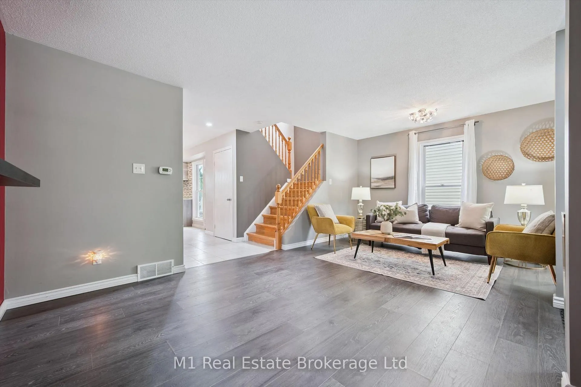 Photo 5 of 668 Jacob Lane, Waterloo — HOMEH