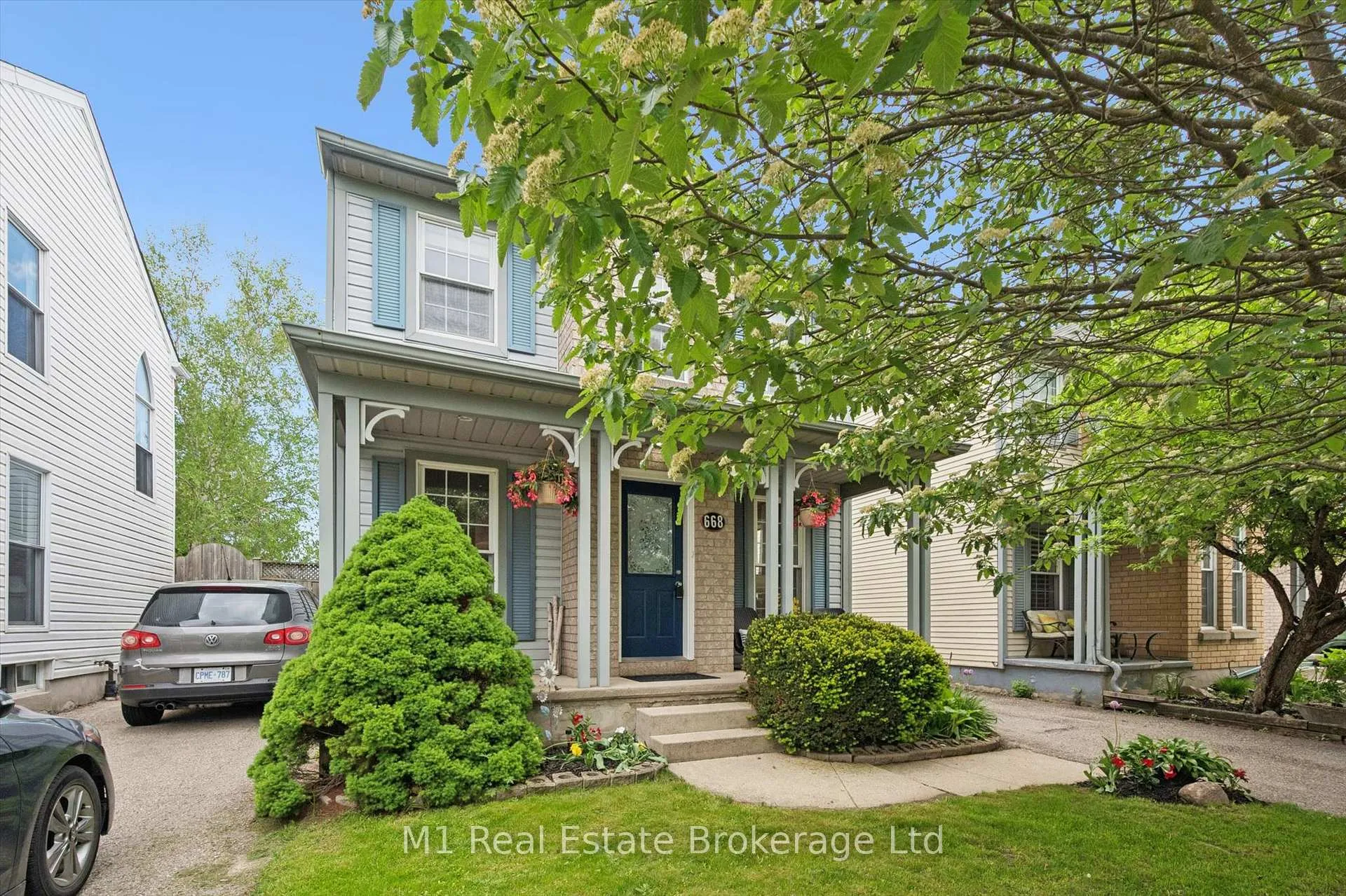 Photo 9 of 668 Jacob Lane, Waterloo — HOMEH