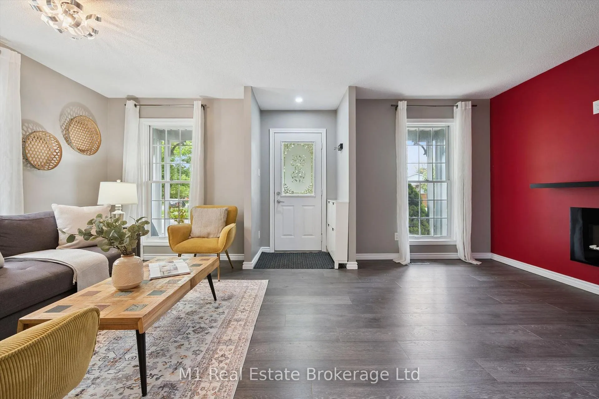Photo 14 of 668 Jacob Lane, Waterloo — HOMEH