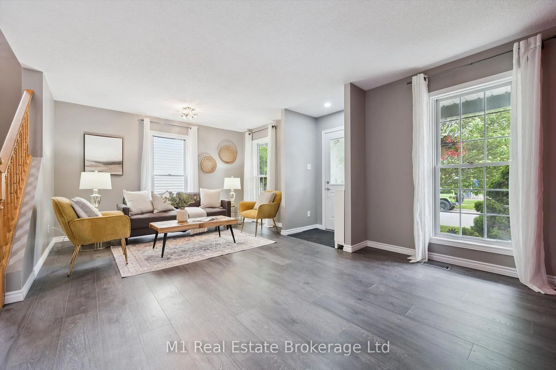Photo 15 of 668 Jacob Lane, Waterloo — HOMEH
