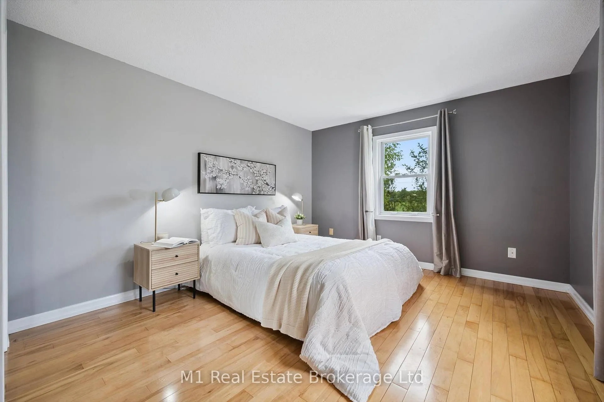 Photo 25 of 668 Jacob Lane, Waterloo — HOMEH