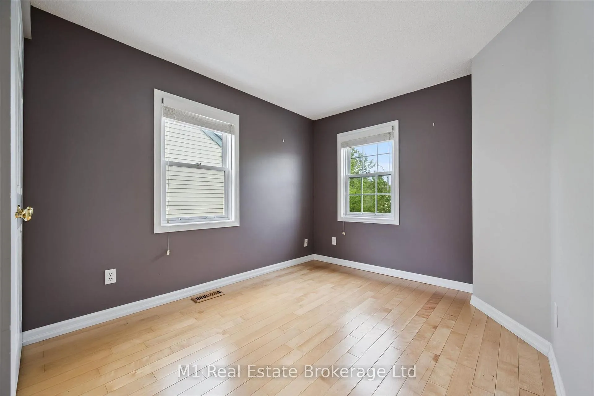 Photo 27 of 668 Jacob Lane, Waterloo — HOMEH