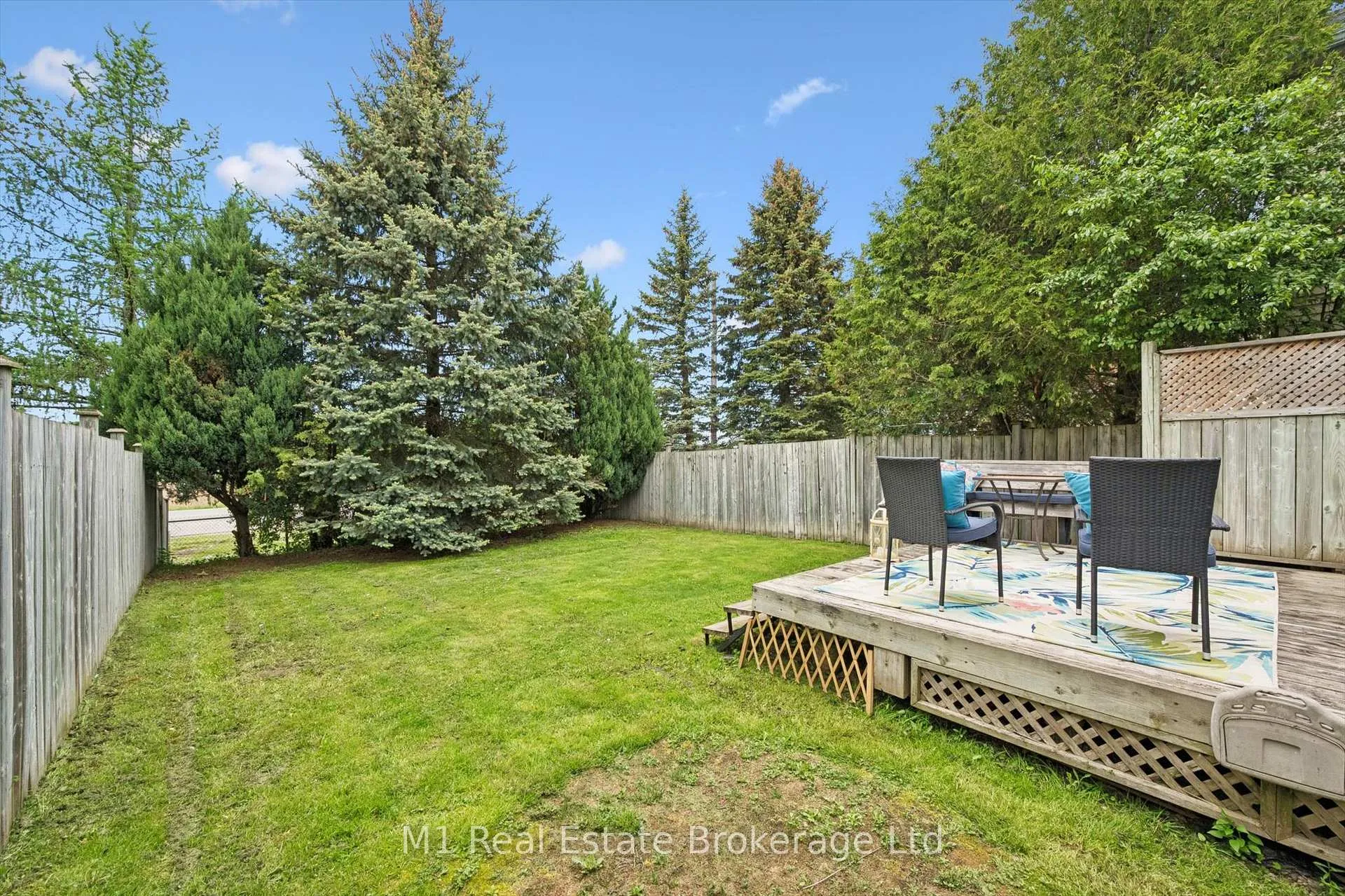 Photo 35 of 668 Jacob Lane, Waterloo — HOMEH