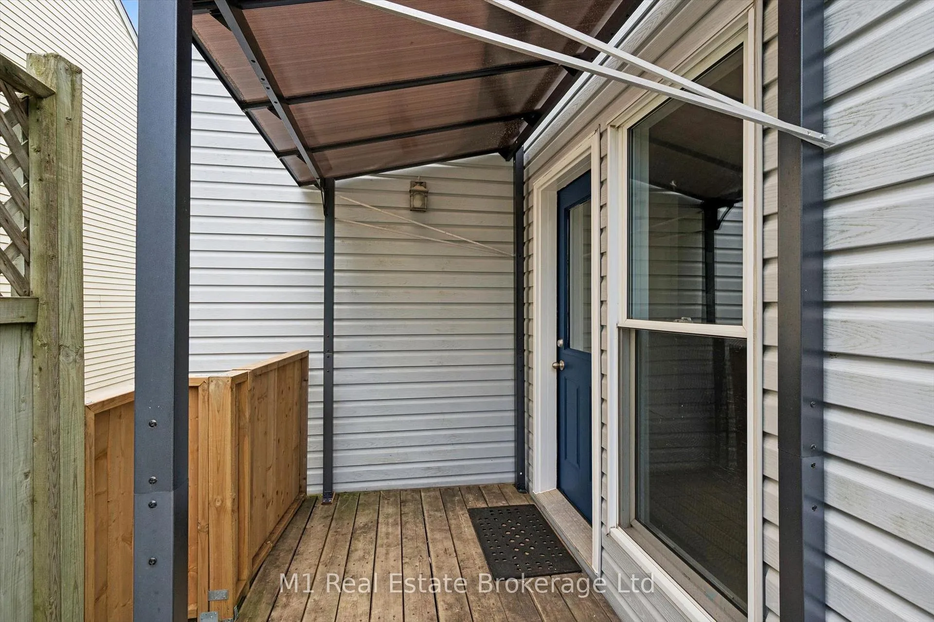 Photo 40 of 668 Jacob Lane, Waterloo — HOMEH