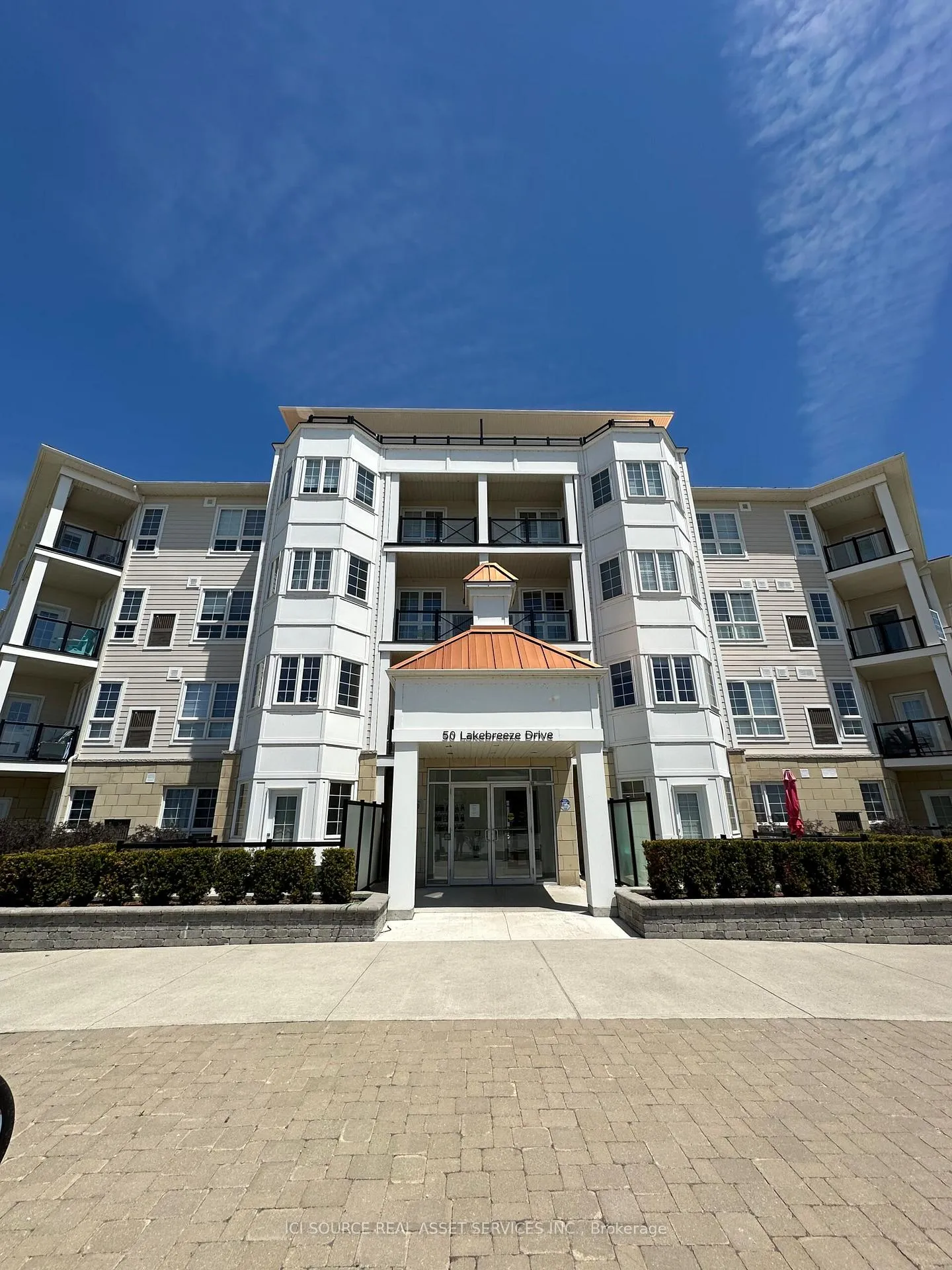 Photo 1 of Unit 421, 50 Lakebreeze Drive, Clarington, Newcastle — HOMEH