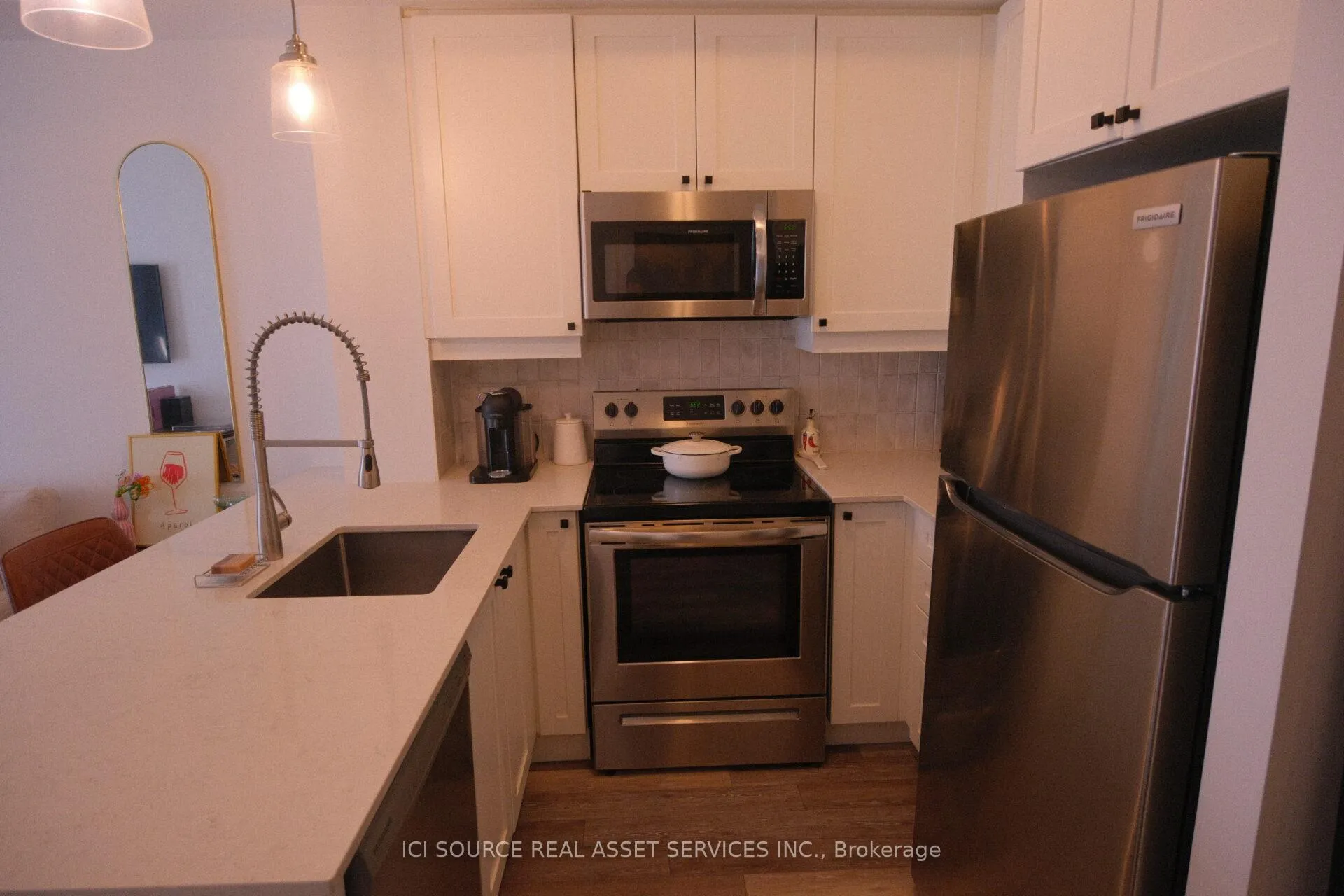 Photo 13 of Unit 421, 50 Lakebreeze Drive, Clarington, Newcastle — HOMEH
