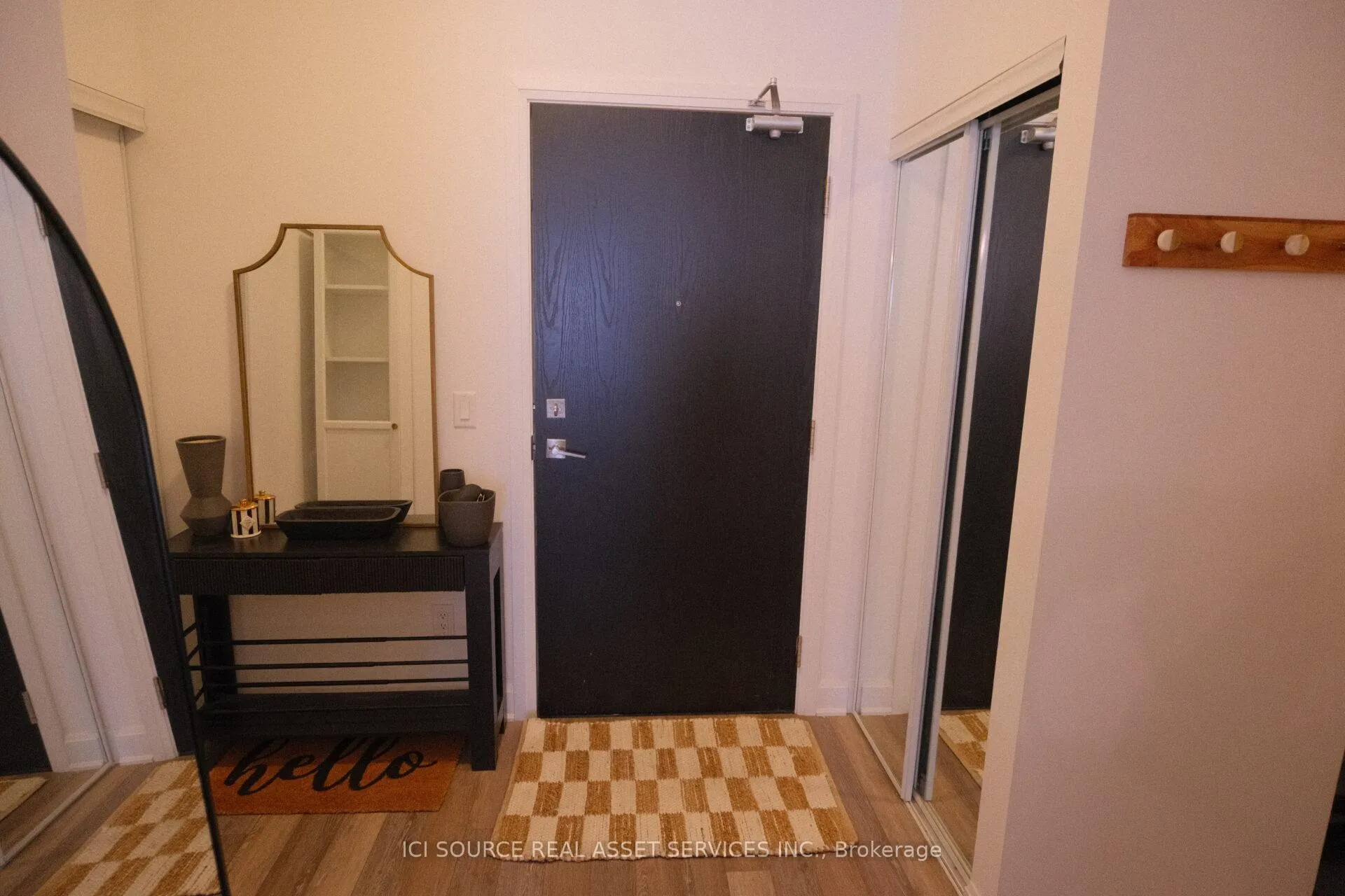 Photo 15 of Unit 421, 50 Lakebreeze Drive, Clarington, Newcastle — HOMEH
