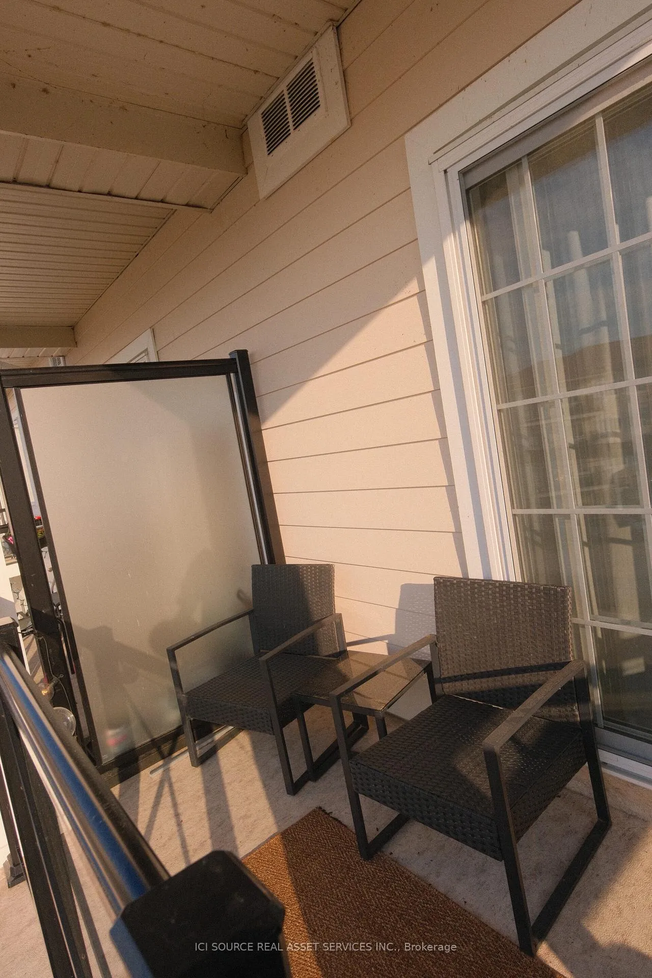 Photo 21 of Unit 421, 50 Lakebreeze Drive, Clarington, Newcastle — HOMEH