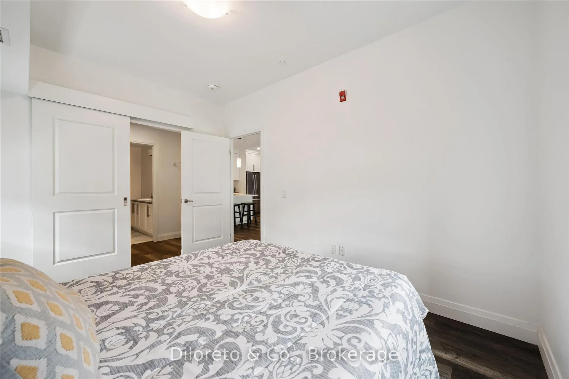 Photo 16 of Unit 110, 332 Gosling Gardens, Guelph, Clairfields/Hanlon Business Park — HOMEH