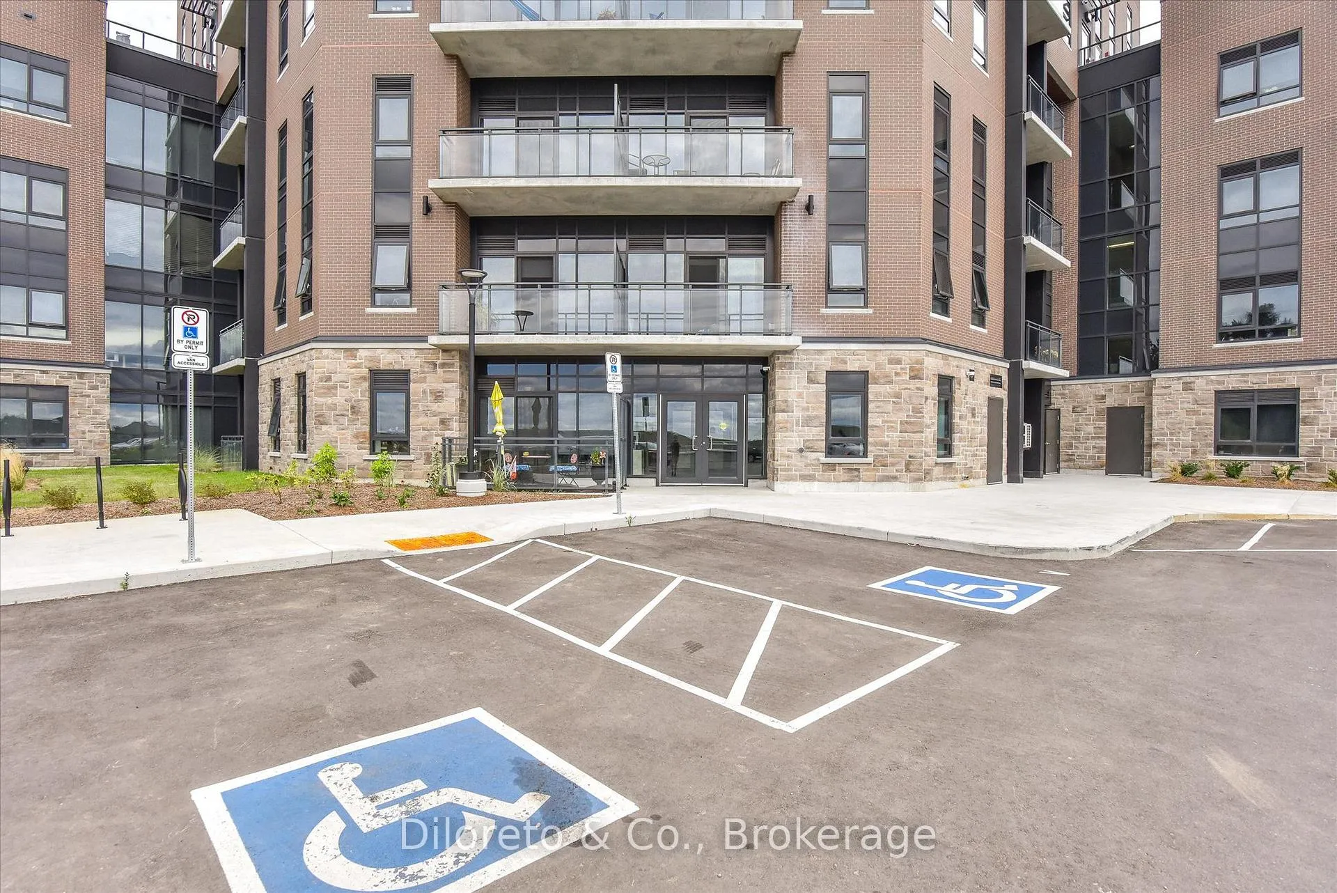 Photo 39 of Unit 110, 332 Gosling Gardens, Guelph, Clairfields/Hanlon Business Park — HOMEH