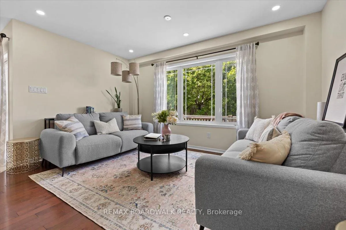 Photo 16 of 510 Pepperville Crescent, Ottawa, Kanata - Emerald Meadows/Trailwest — HOMEH