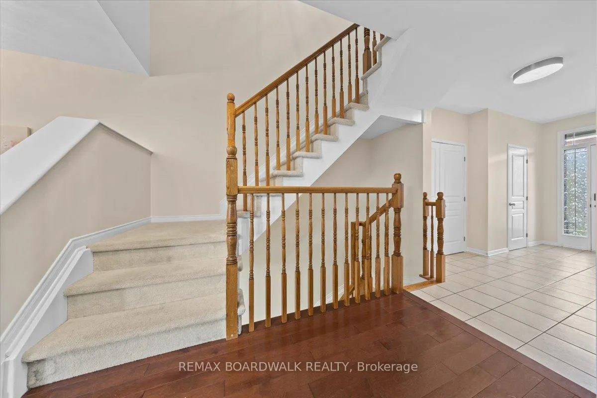 Photo 19 of 510 Pepperville Crescent, Ottawa, Kanata - Emerald Meadows/Trailwest — HOMEH