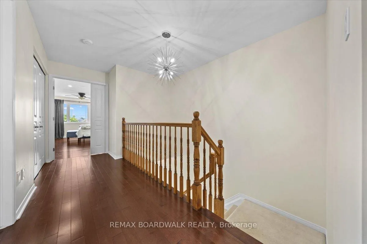 Photo 20 of 510 Pepperville Crescent, Ottawa, Kanata - Emerald Meadows/Trailwest — HOMEH