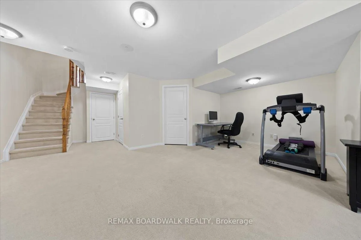 Photo 33 of 510 Pepperville Crescent, Ottawa, Kanata - Emerald Meadows/Trailwest — HOMEH