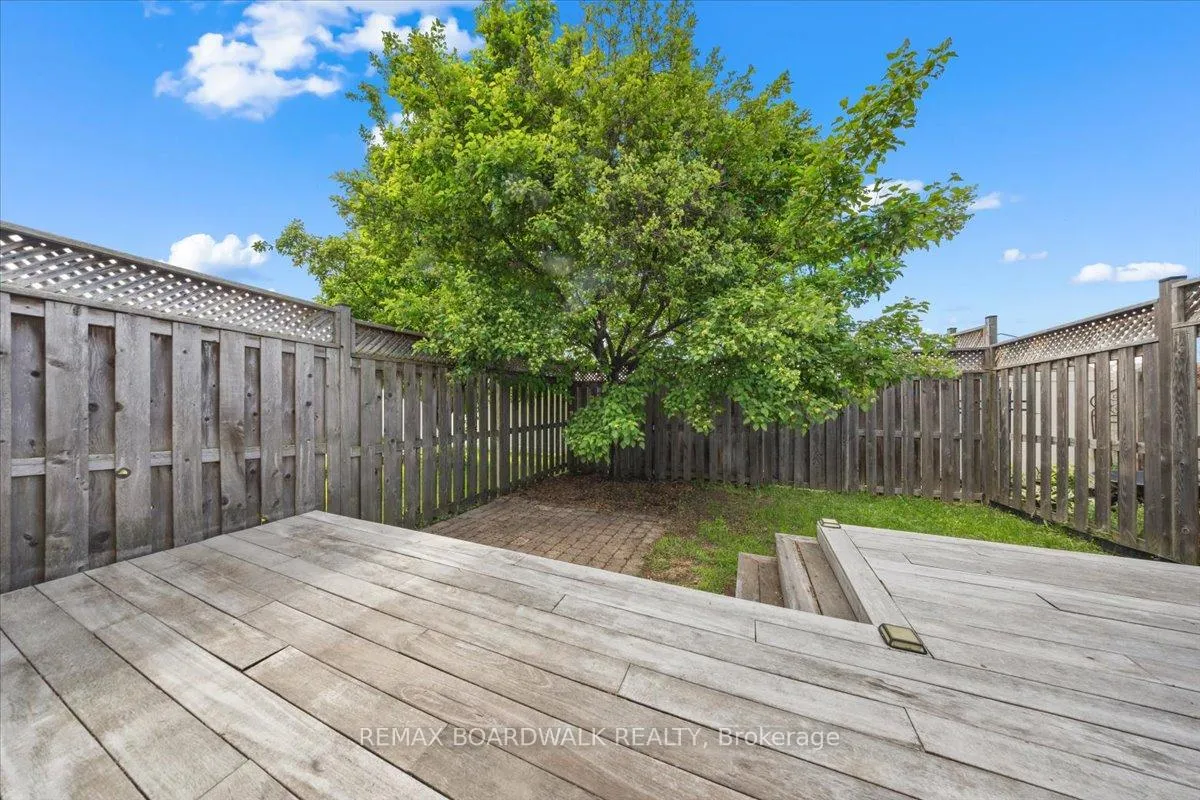 Photo 37 of 510 Pepperville Crescent, Ottawa, Kanata - Emerald Meadows/Trailwest — HOMEH