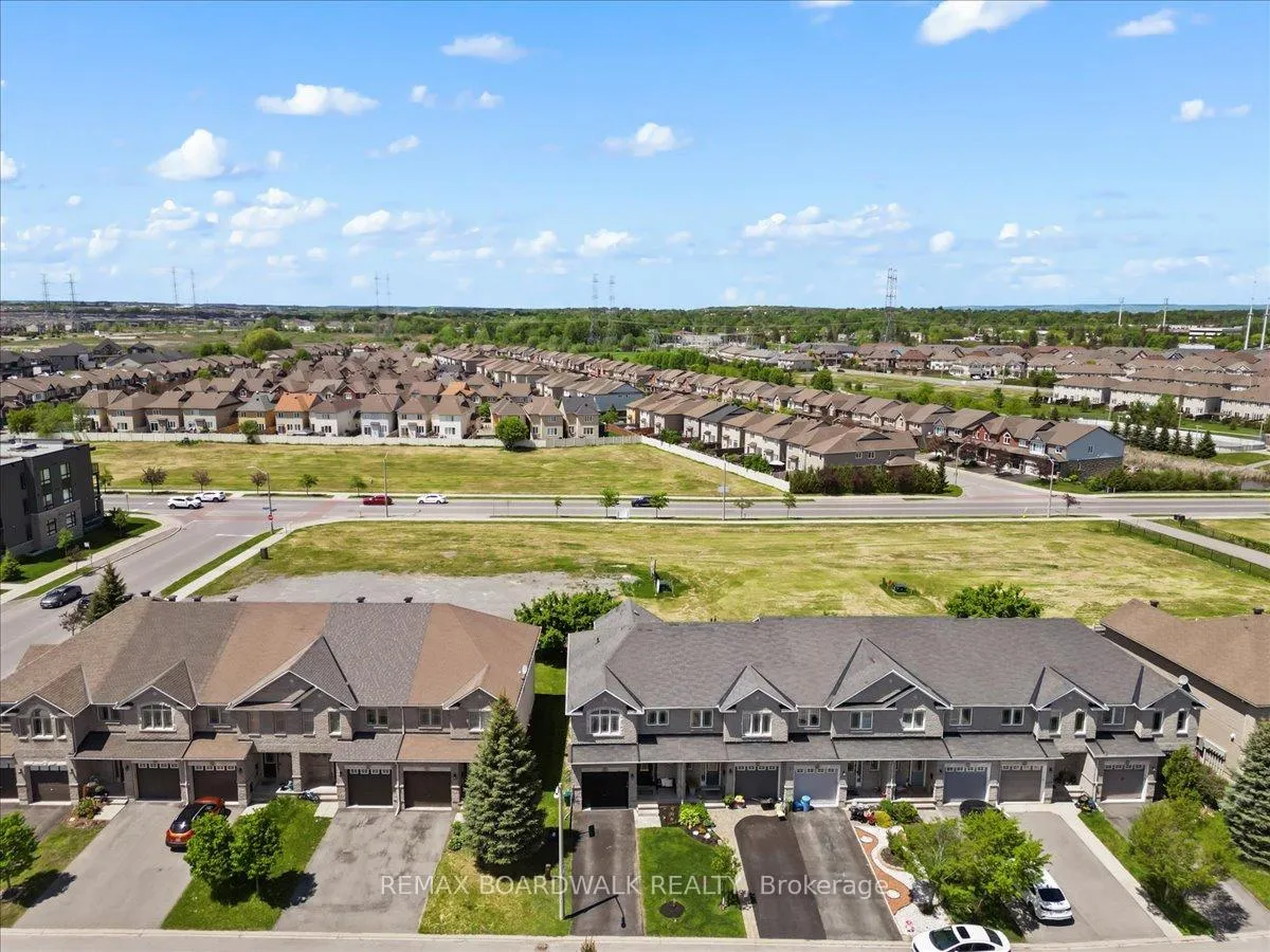 Photo 41 of 510 Pepperville Crescent, Ottawa, Kanata - Emerald Meadows/Trailwest — HOMEH