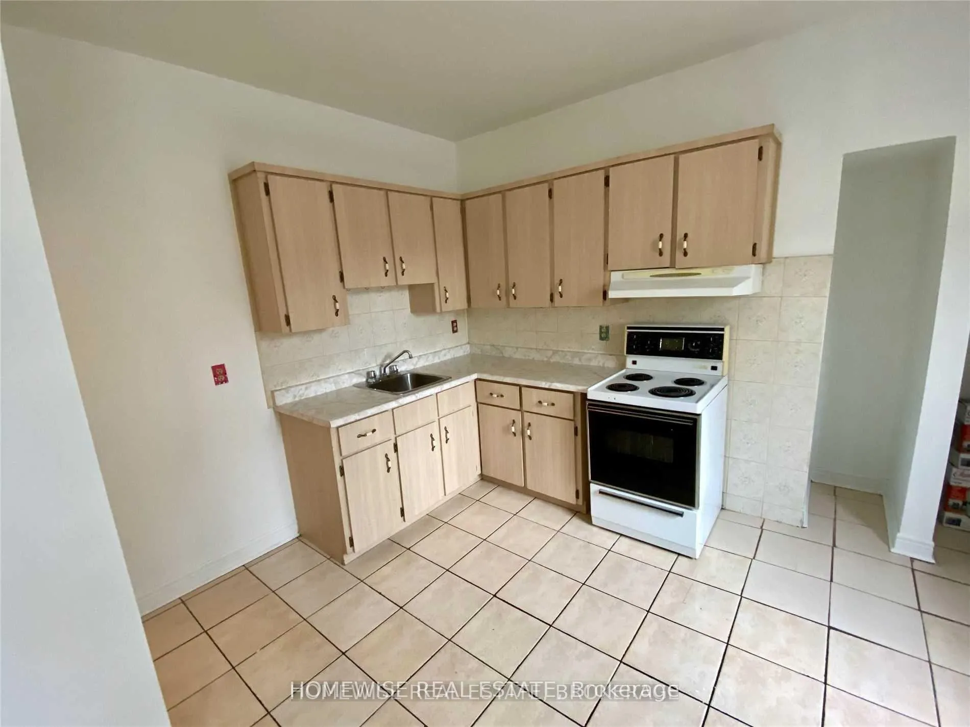 Photo 3 of Unit 1, 1582 Queen Street W, Toronto, Roncesvalles — HOMEH