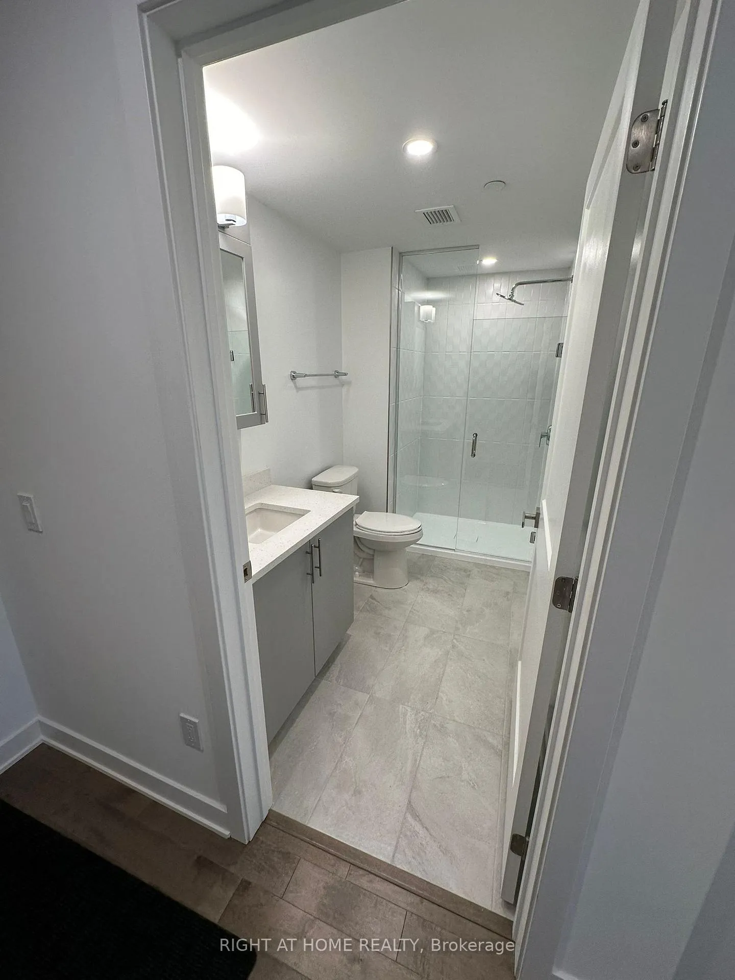 Photo 3 of Unit 2307, 340 Queen Street, Ottawa, Ottawa Centre — HOMEH
