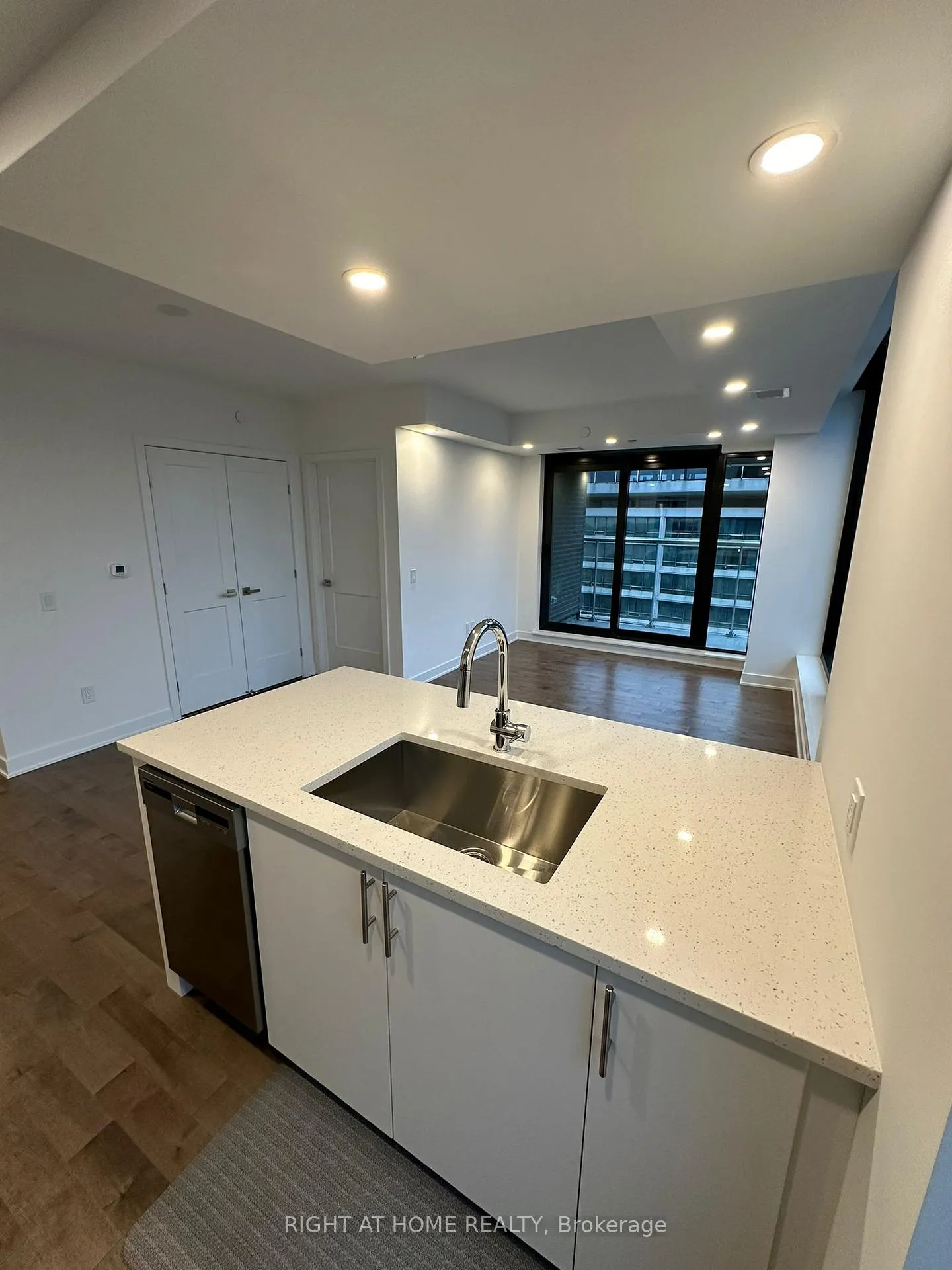 Photo 9 of Unit 2307, 340 Queen Street, Ottawa, Ottawa Centre — HOMEH