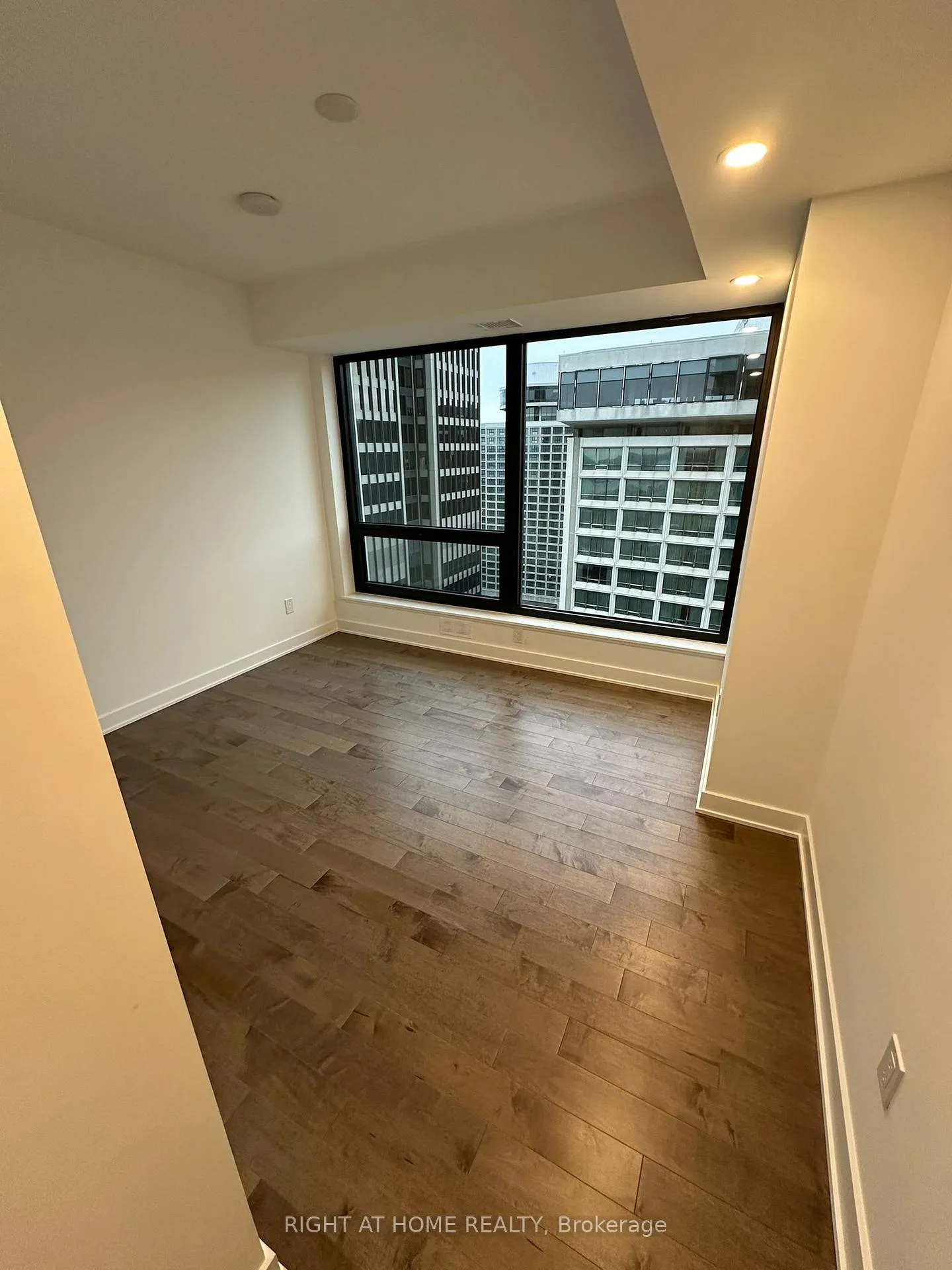 Photo 11 of Unit 2307, 340 Queen Street, Ottawa, Ottawa Centre — HOMEH