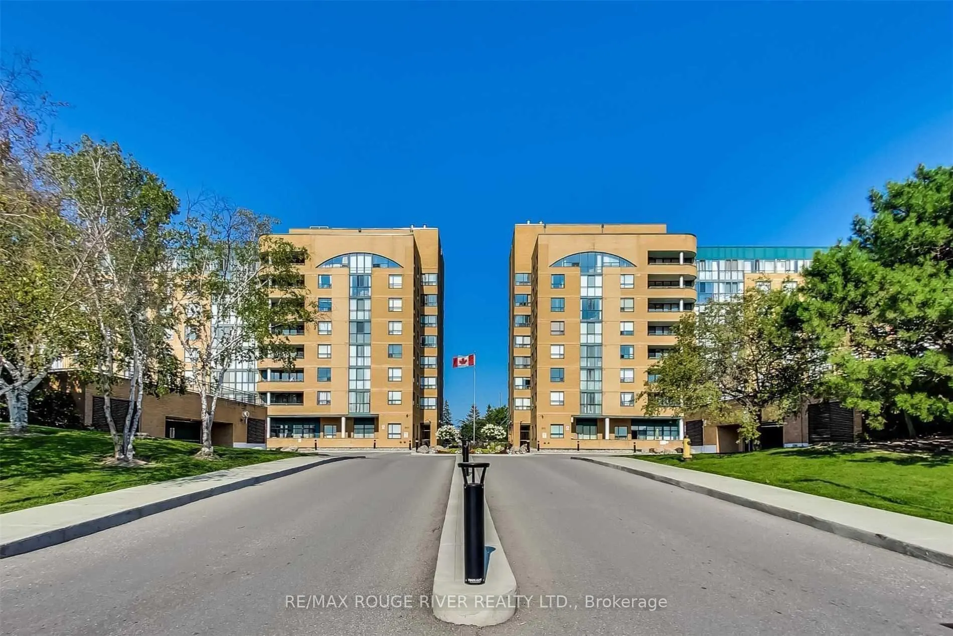 Front of Unit 603, 1655 Pickering Pkwy