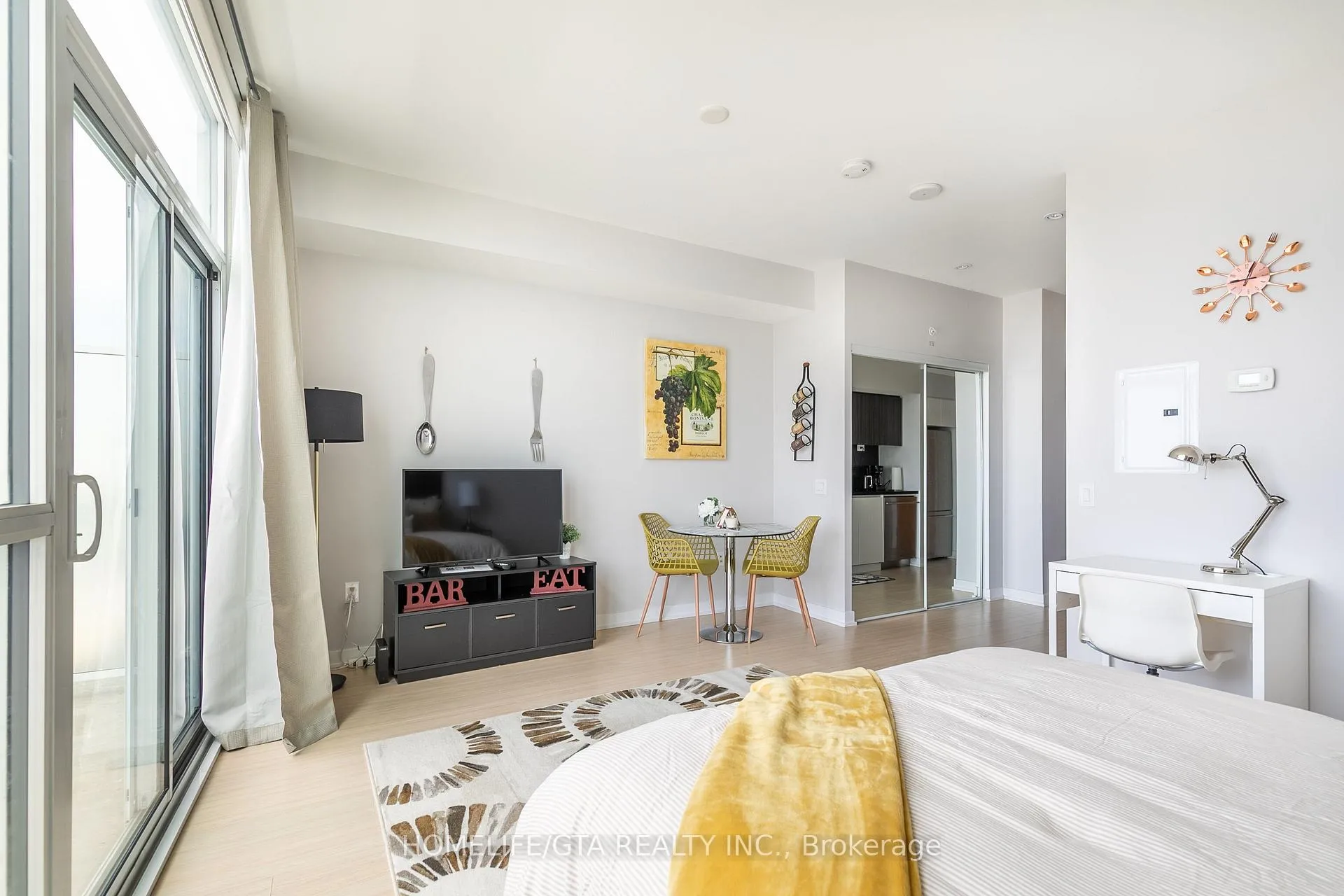 Photo 3 of Unit 2309, 75 Queens Wharf Road, Toronto, Waterfront Communities — HOMEH