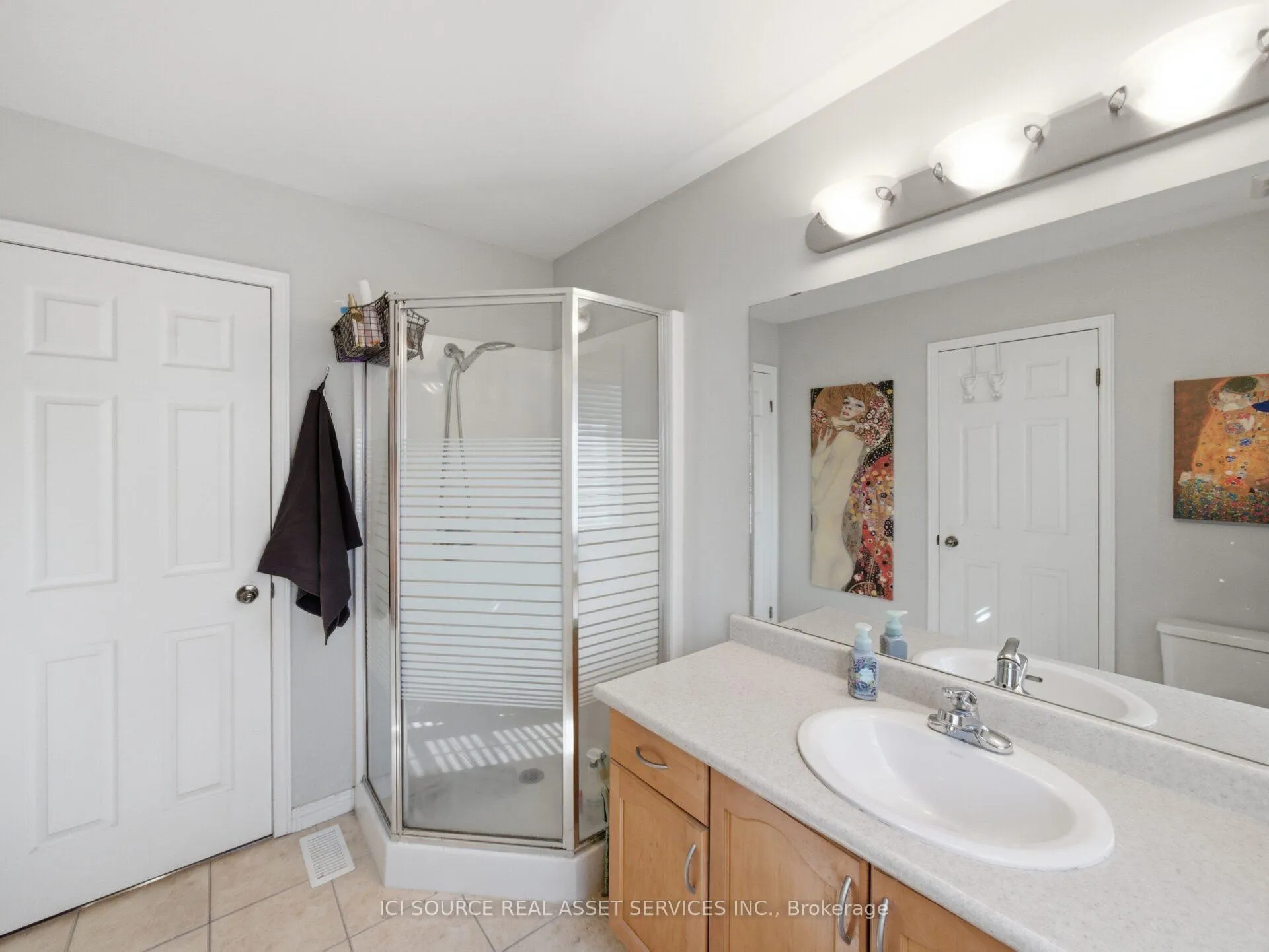 Photo 14 of Unit 22, 163 Livingston Avenue, Grimsby, Grimsby West — HOMEH