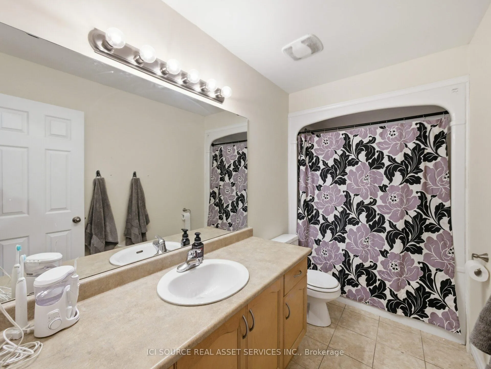 Photo 15 of Unit 22, 163 Livingston Avenue, Grimsby, Grimsby West — HOMEH
