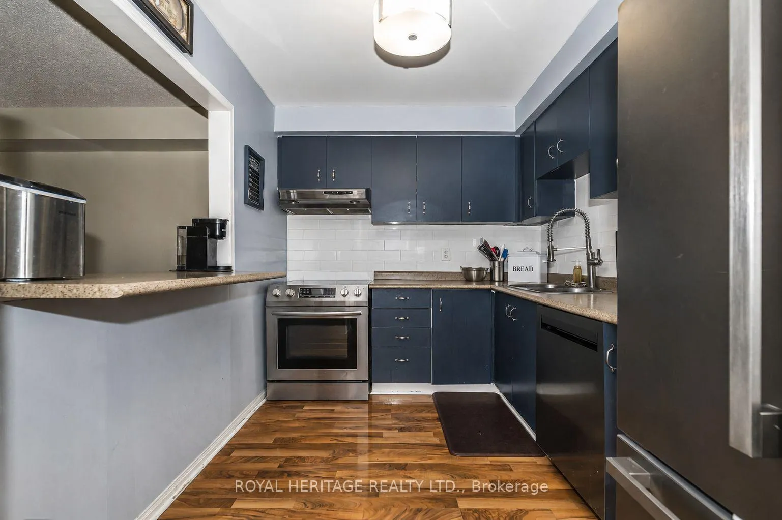Photo 6 of 35 Hughes Crescent, Ajax, Central — HOMEH