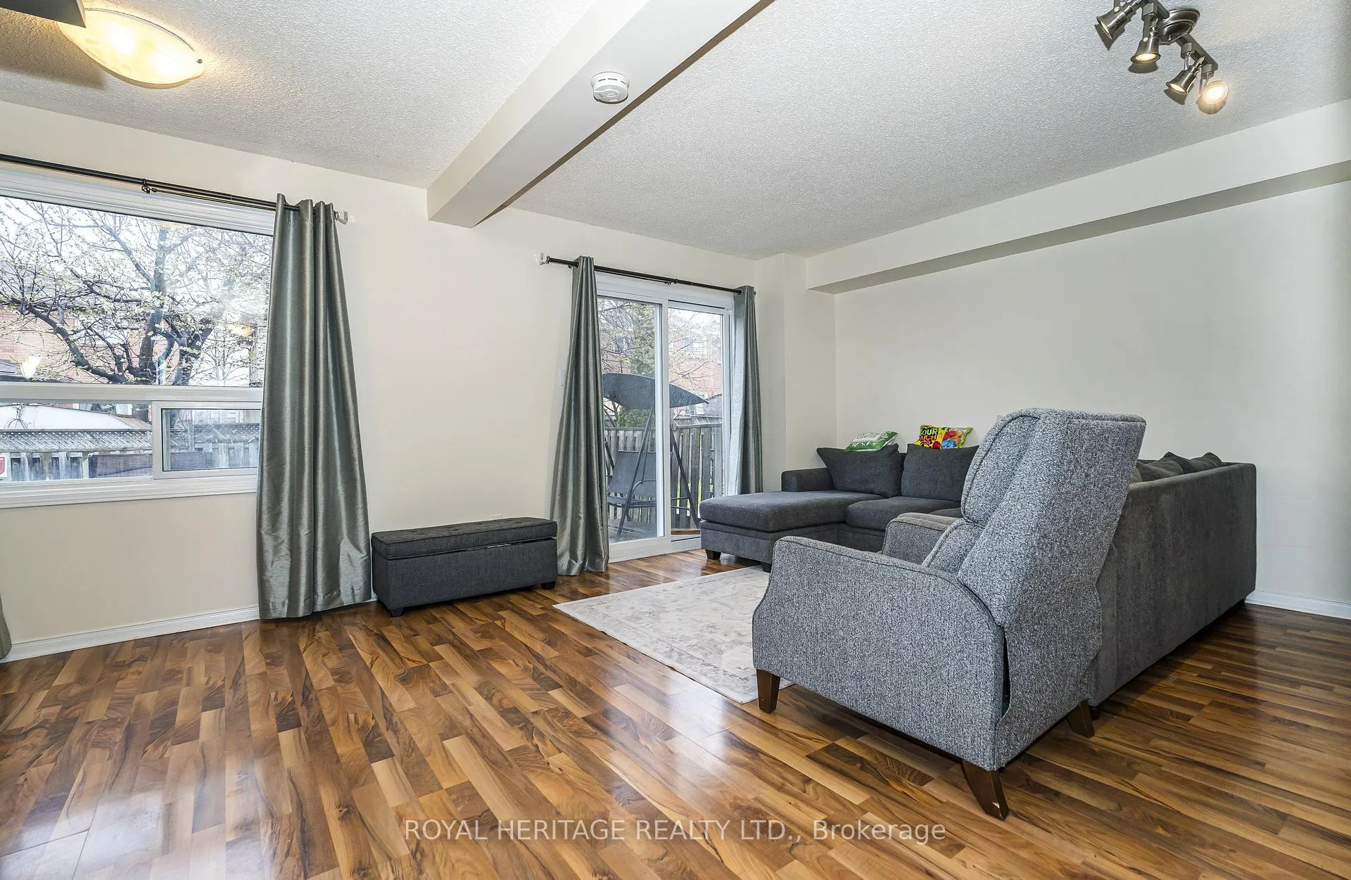 Photo 10 of 35 Hughes Crescent, Ajax, Central — HOMEH