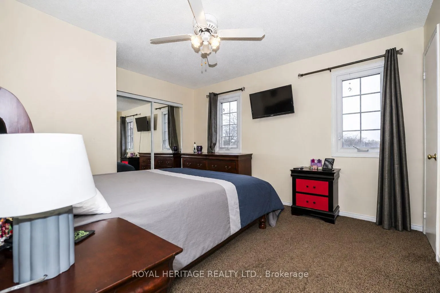 Photo 16 of 35 Hughes Crescent, Ajax, Central — HOMEH