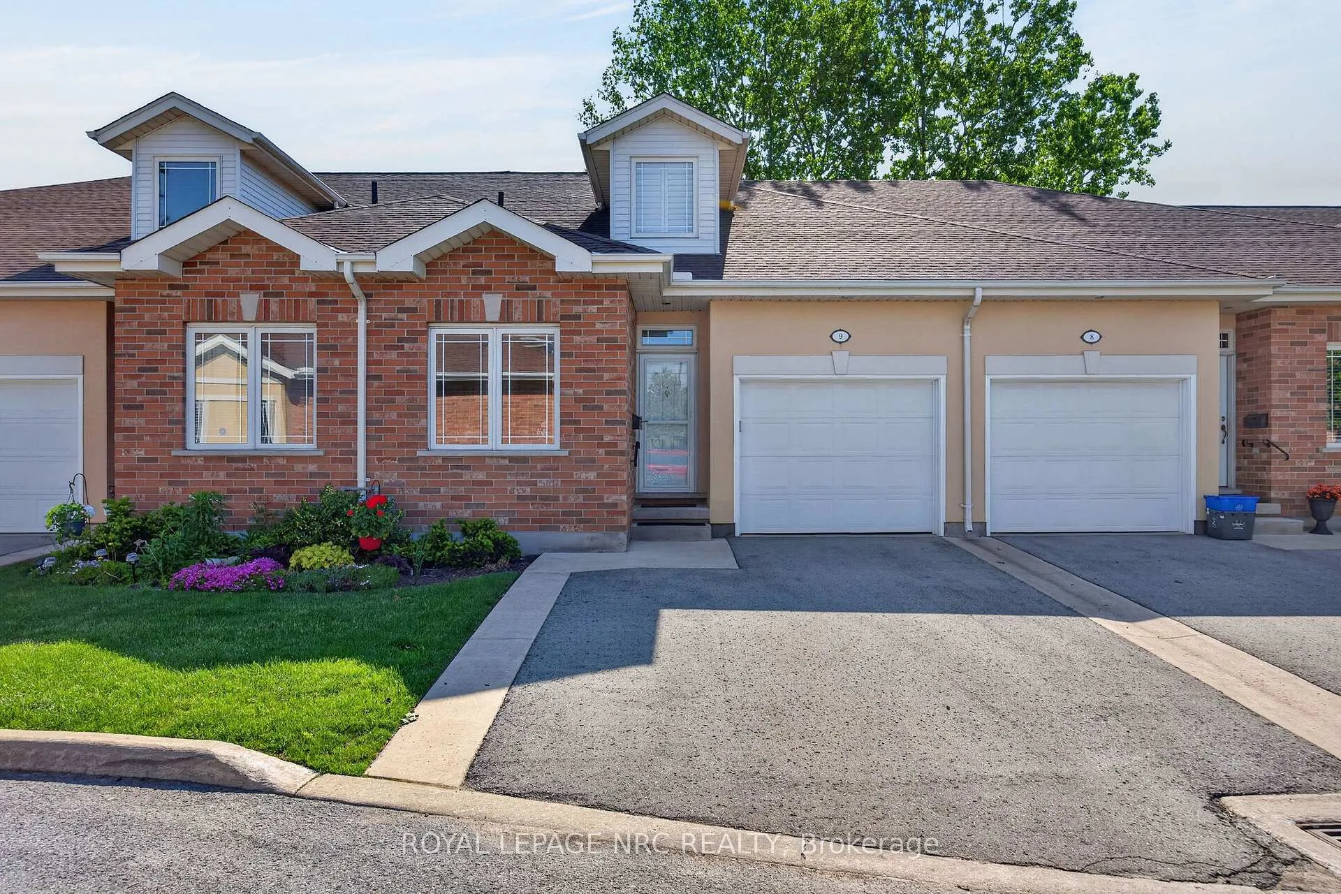 Photo 1 of Unit 9, 4300 Kalar Road, Niagara Falls, Ascot — HOMEH