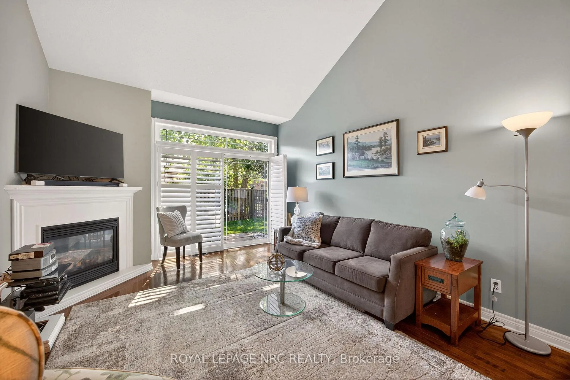 Photo 11 of Unit 9, 4300 Kalar Road, Niagara Falls, Ascot — HOMEH