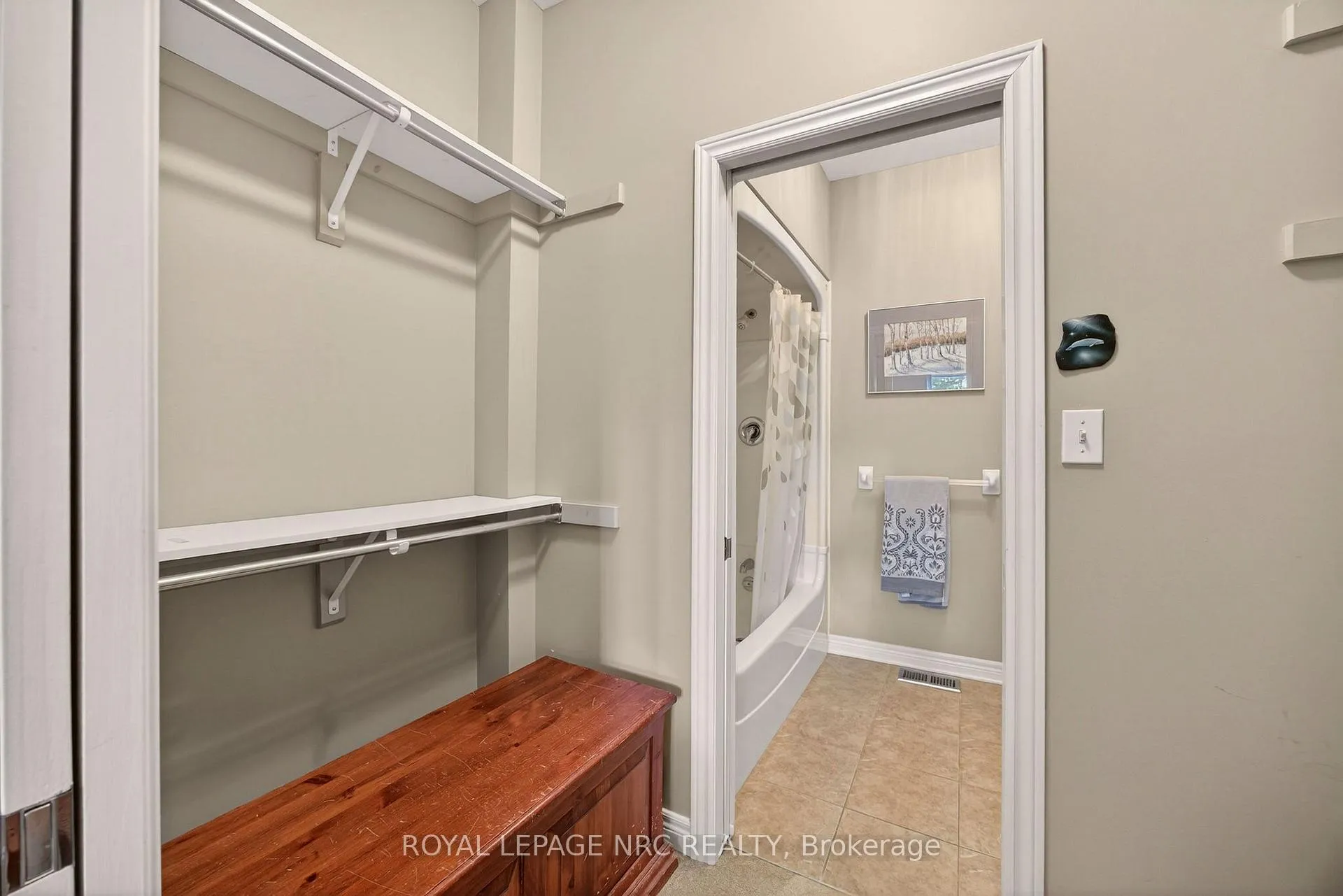 Photo 19 of Unit 9, 4300 Kalar Road, Niagara Falls, Ascot — HOMEH