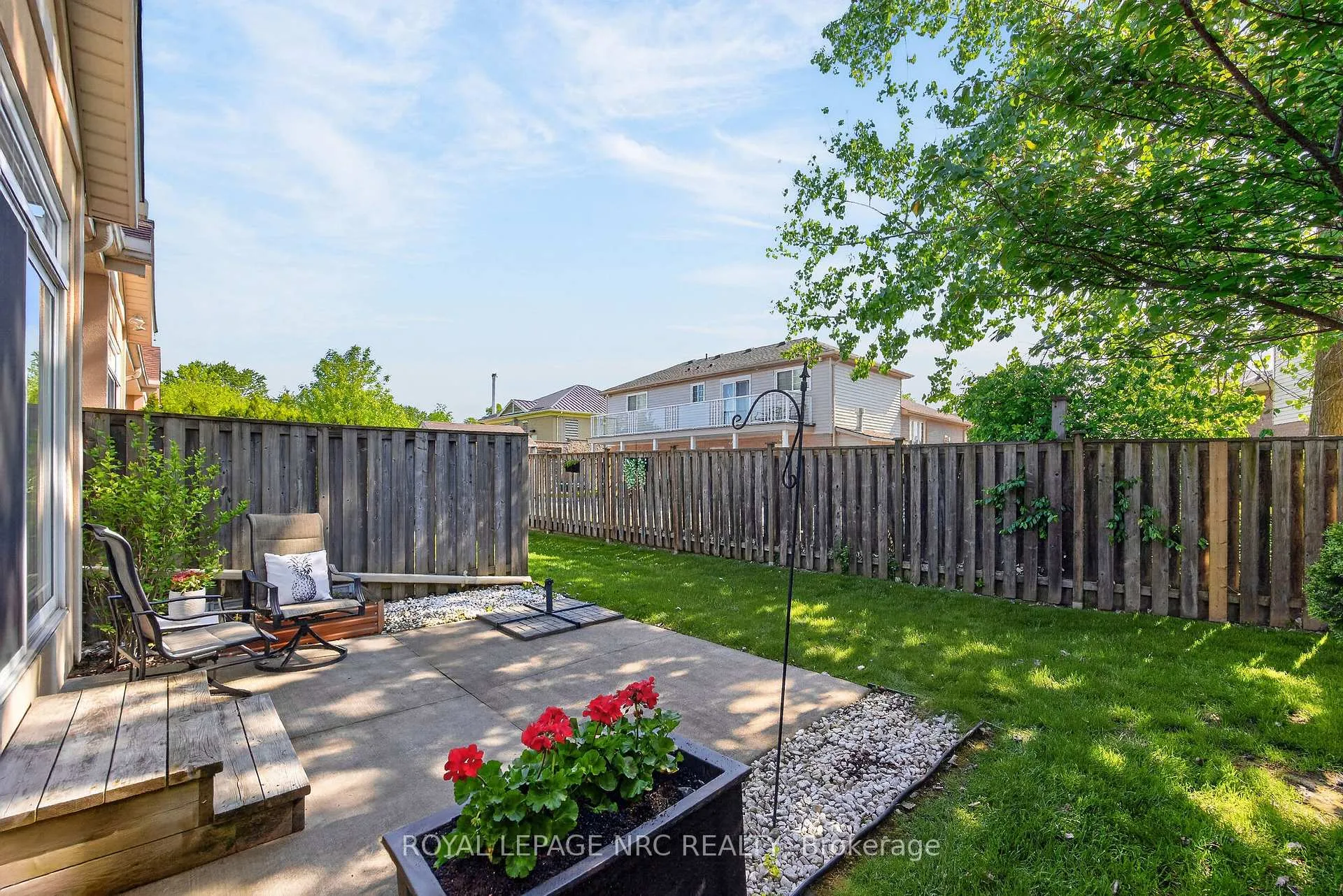 Photo 35 of Unit 9, 4300 Kalar Road, Niagara Falls, Ascot — HOMEH