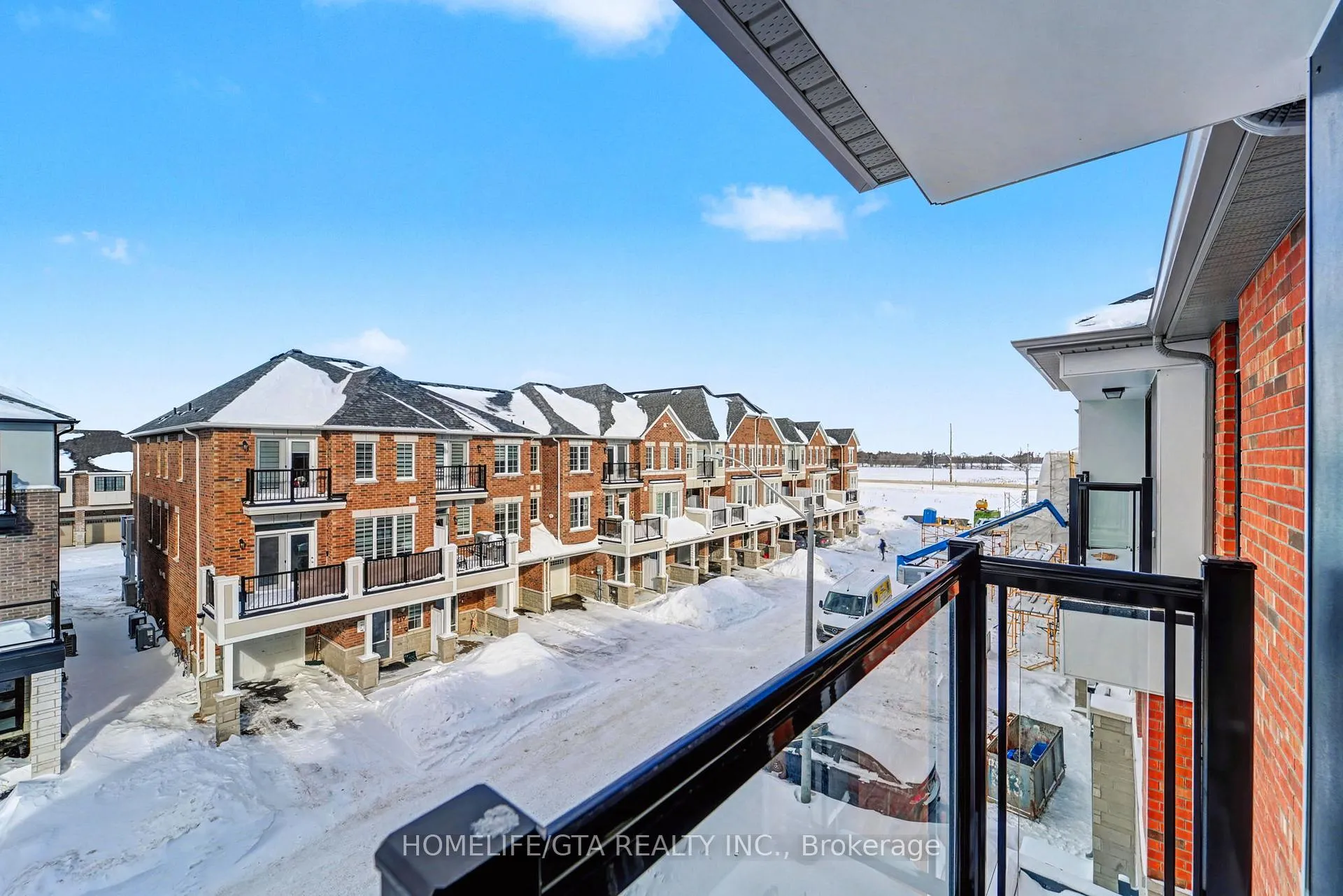 Photo 35 of 118 Pearen Lane, Barrie, Rural Barrie Southwest — HOMEH