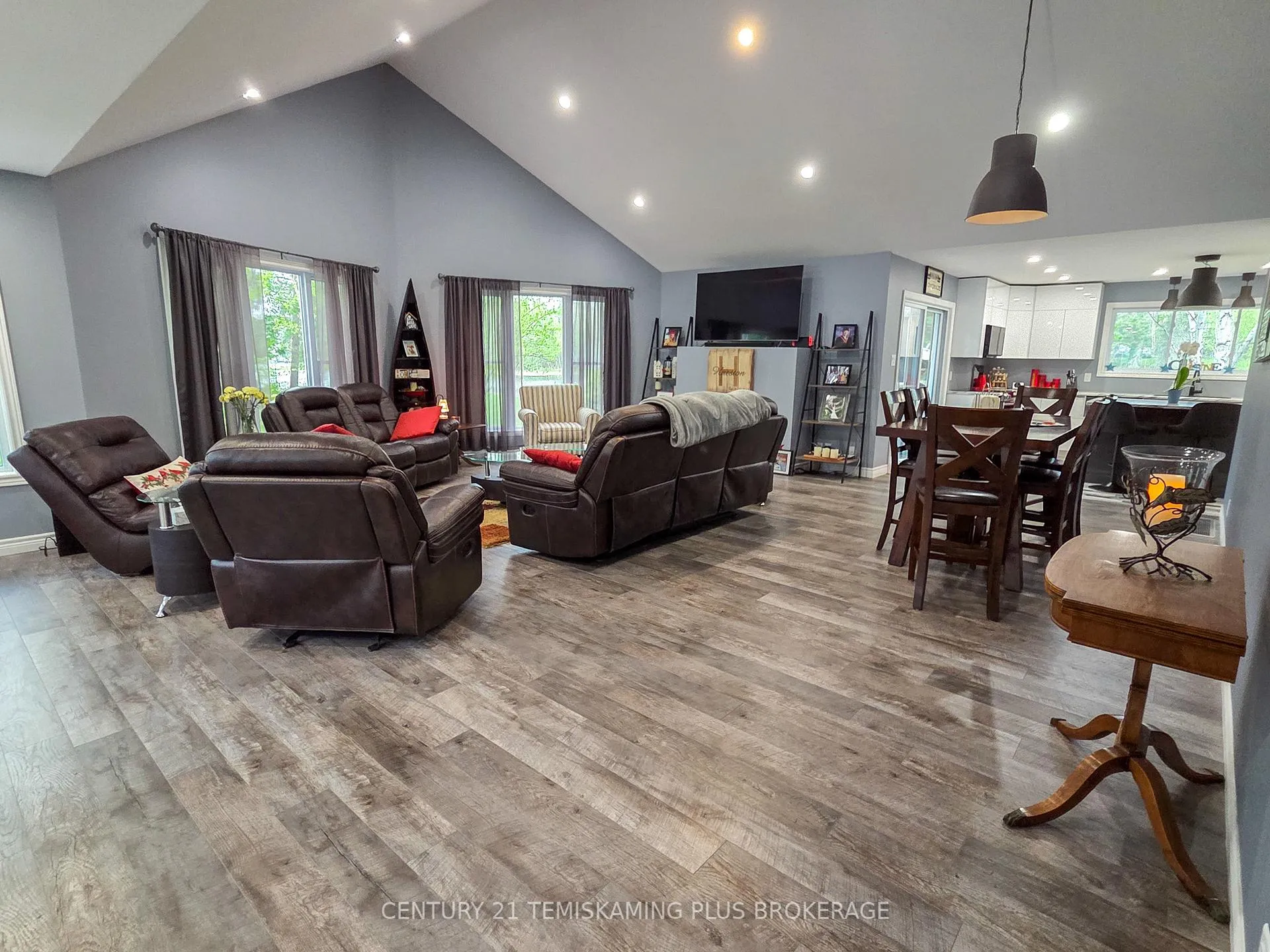 Photo 4 of 794022 Island Road, Englehart, Central Timiskaming — HOMEH
