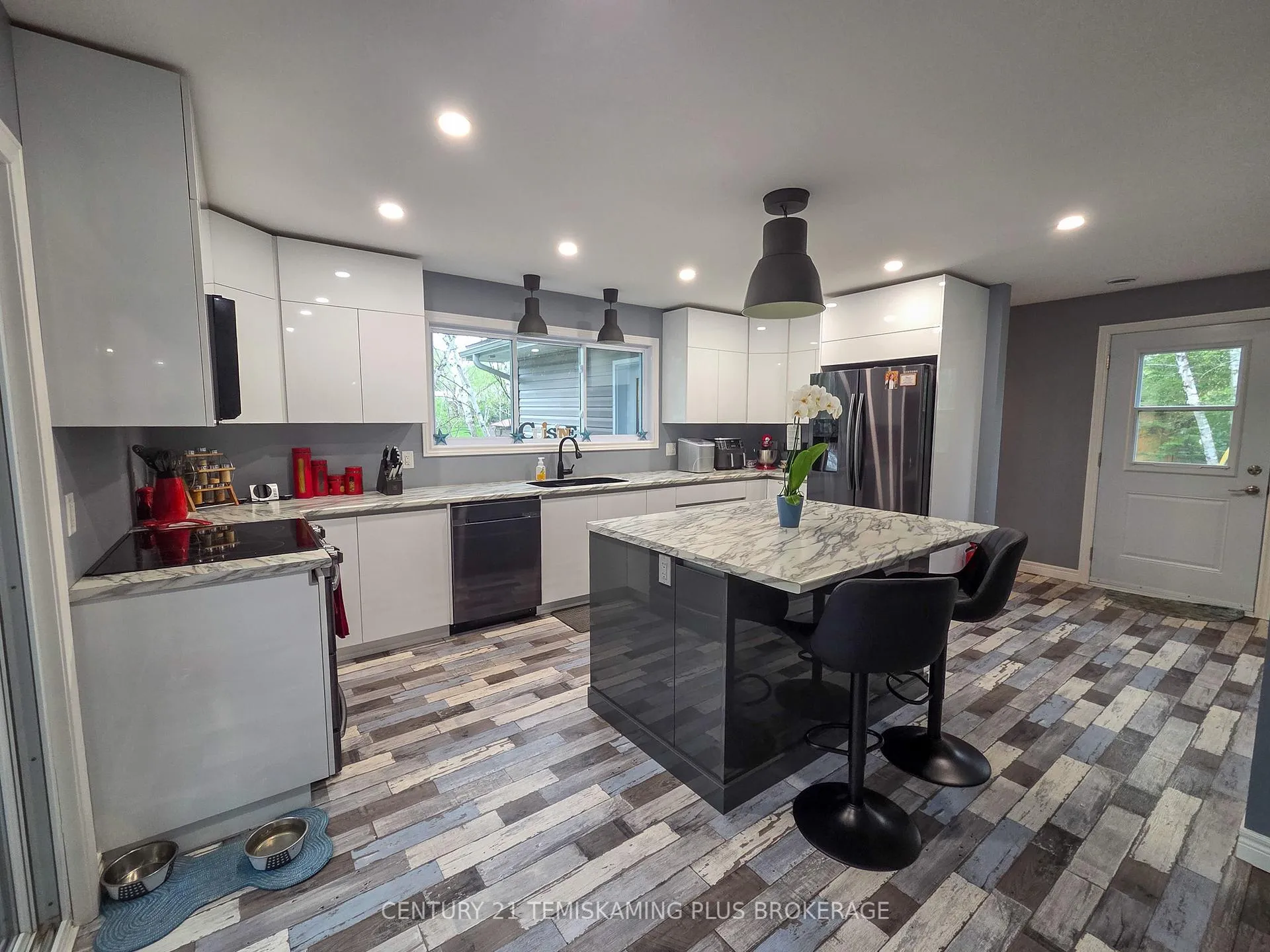 Photo 8 of 794022 Island Road, Englehart, Central Timiskaming — HOMEH