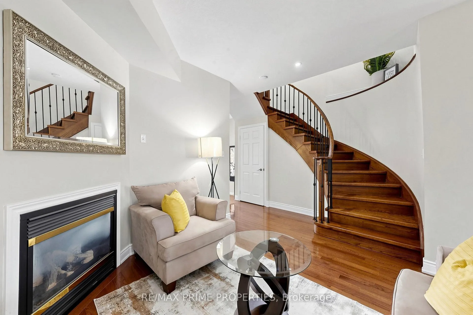 Photo 6 of 68 Harbourtown Crescent, Brampton, Madoc — HOMEH