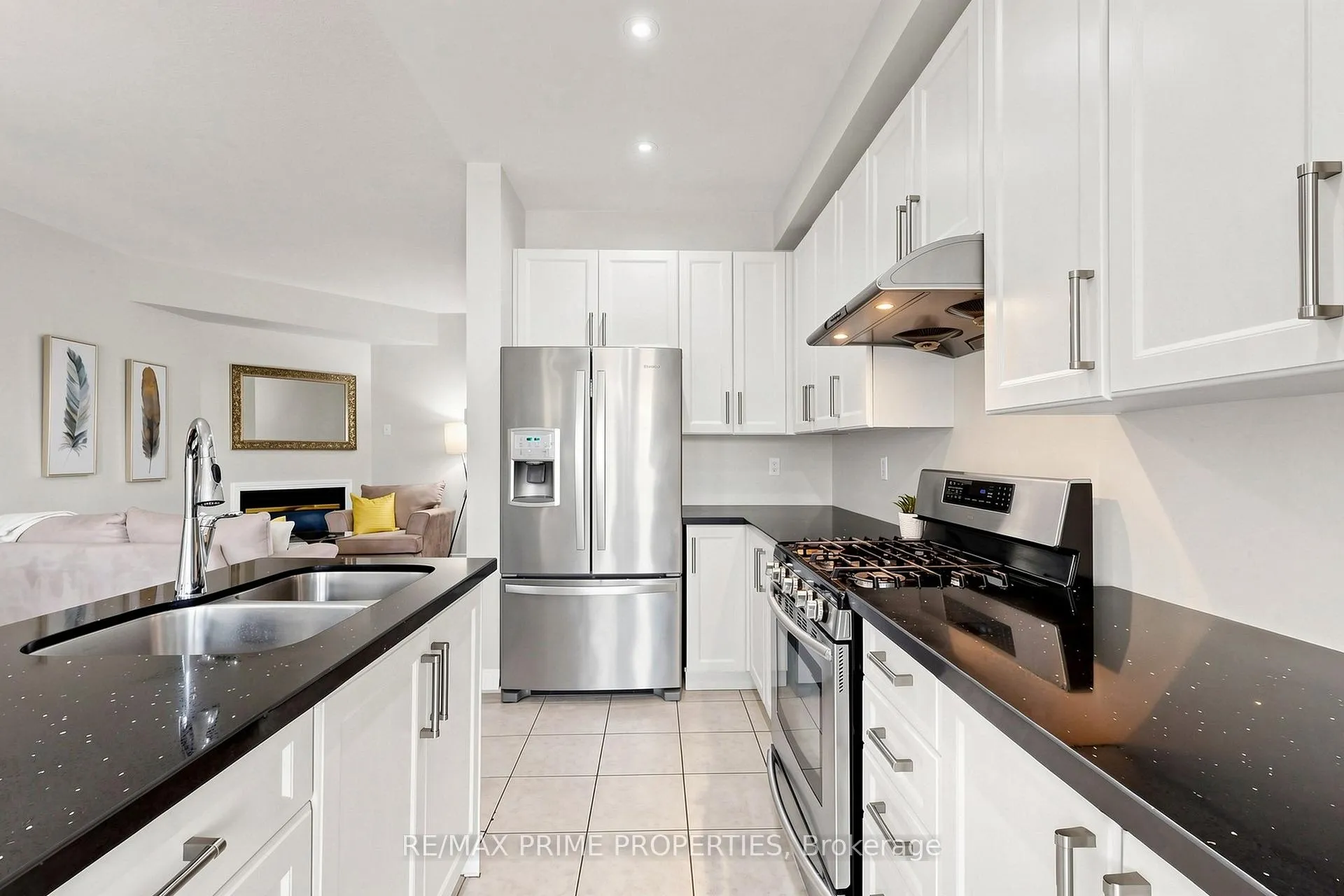Photo 12 of 68 Harbourtown Crescent, Brampton, Madoc — HOMEH