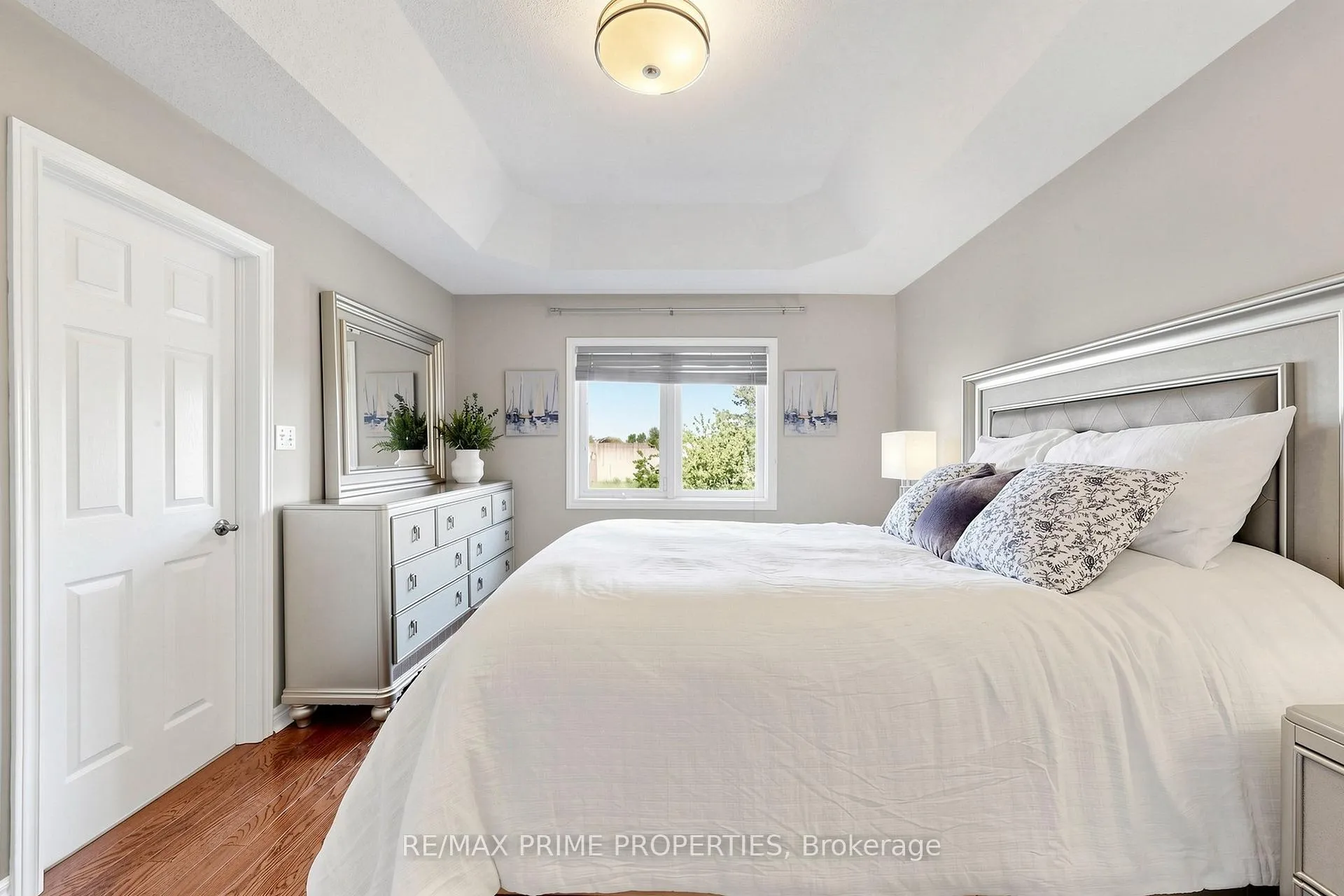 Photo 20 of 68 Harbourtown Crescent, Brampton, Madoc — HOMEH