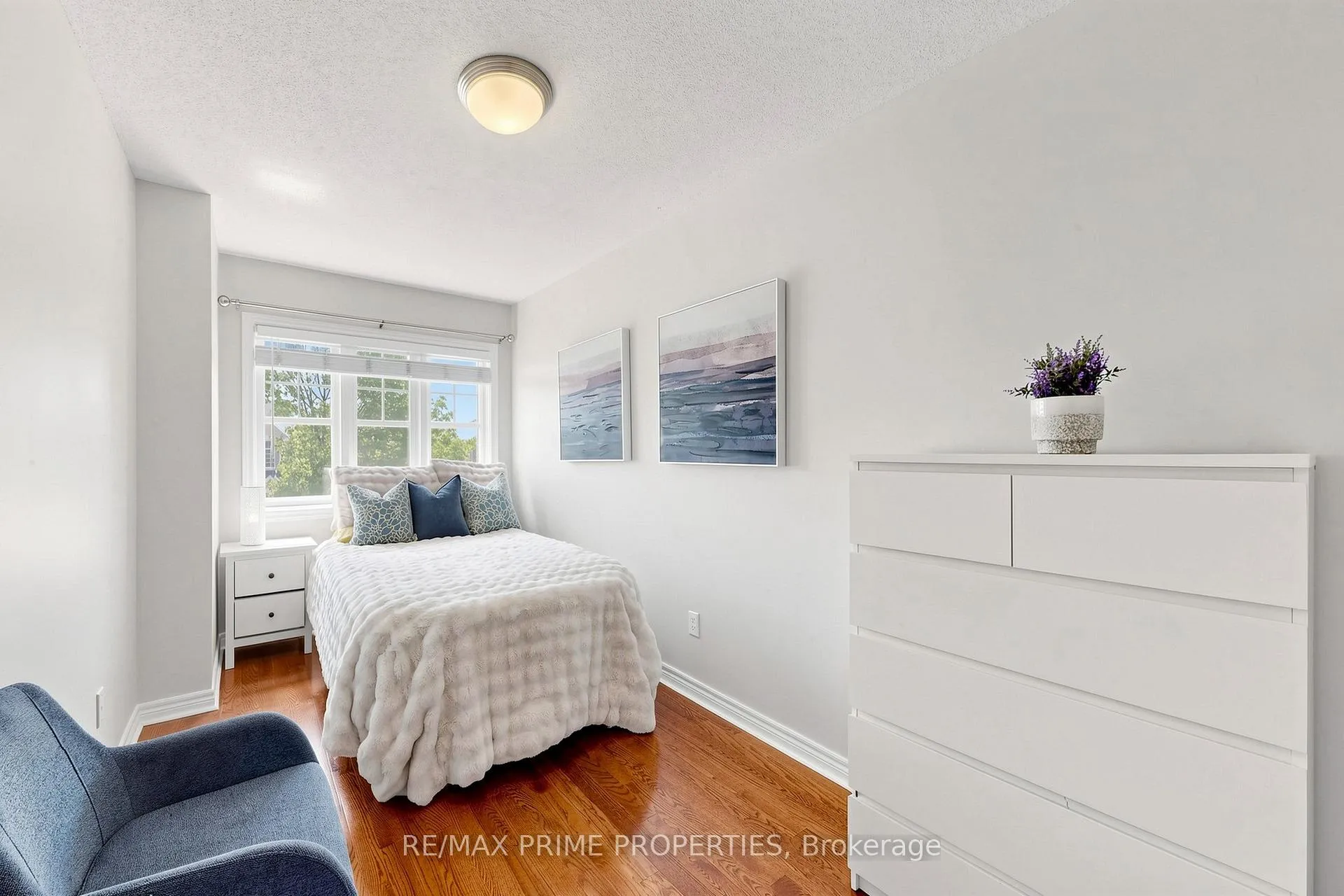 Photo 25 of 68 Harbourtown Crescent, Brampton, Madoc — HOMEH