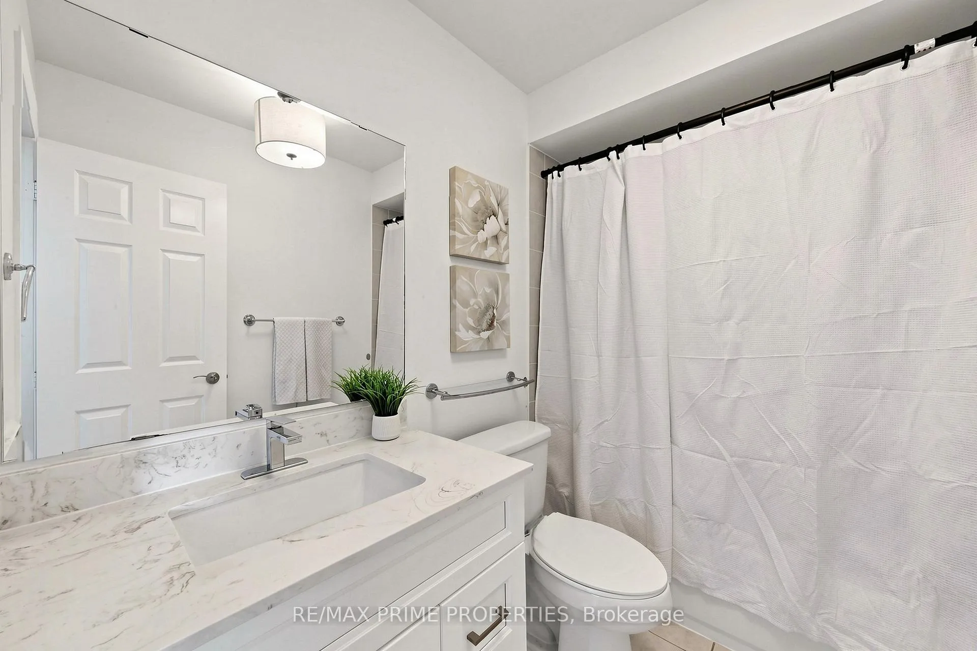 Photo 28 of 68 Harbourtown Crescent, Brampton, Madoc — HOMEH
