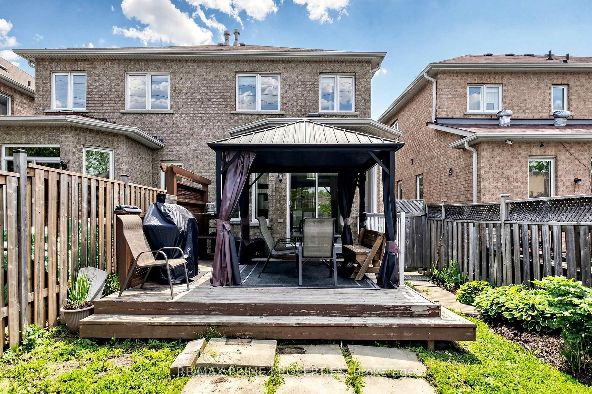 Photo 42 of 68 Harbourtown Crescent, Brampton, Madoc — HOMEH