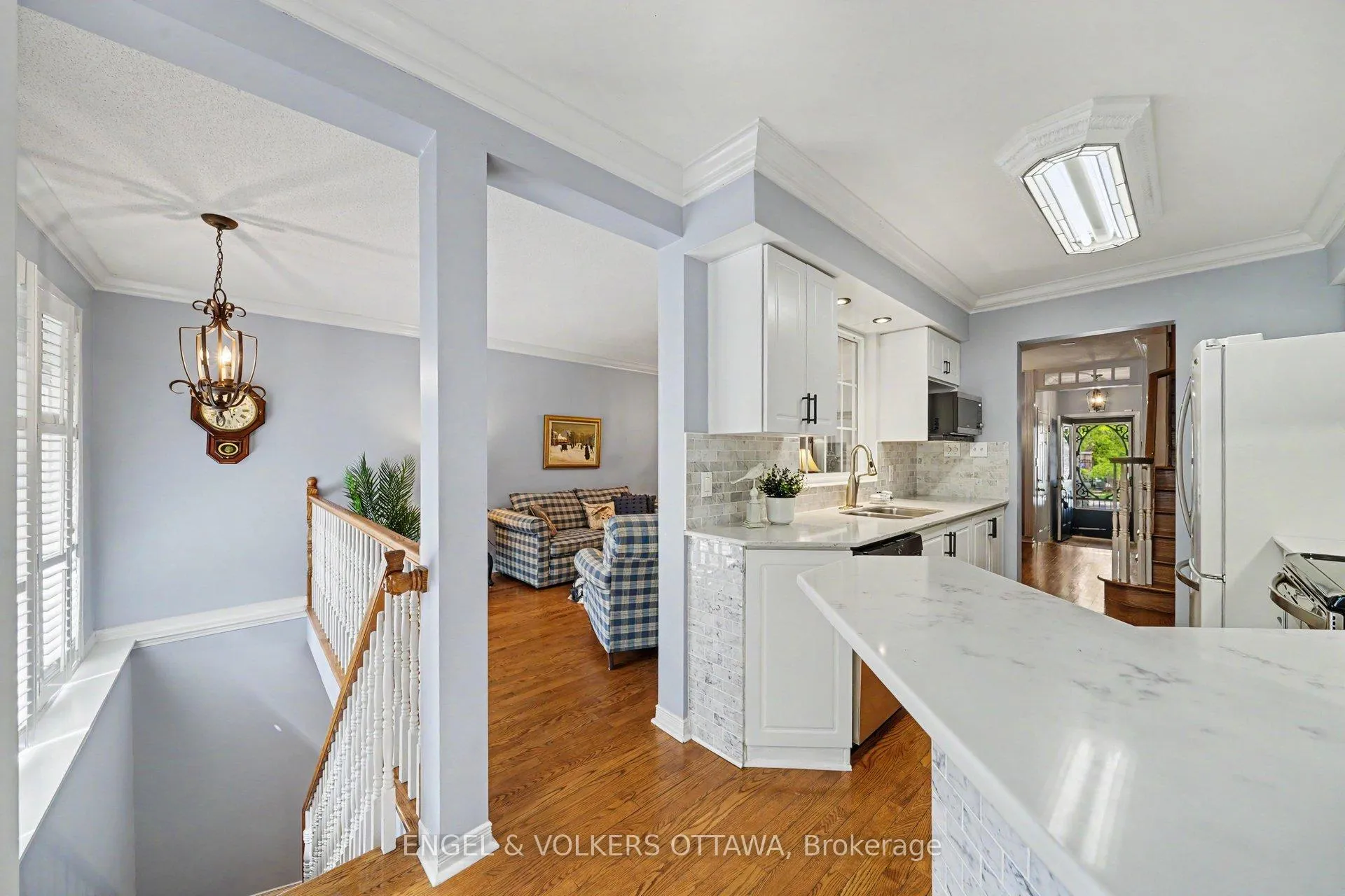 Photo 4 of 114 Rustwood Private, Ottawa, Barrhaven - Stonebridge — HOMEH