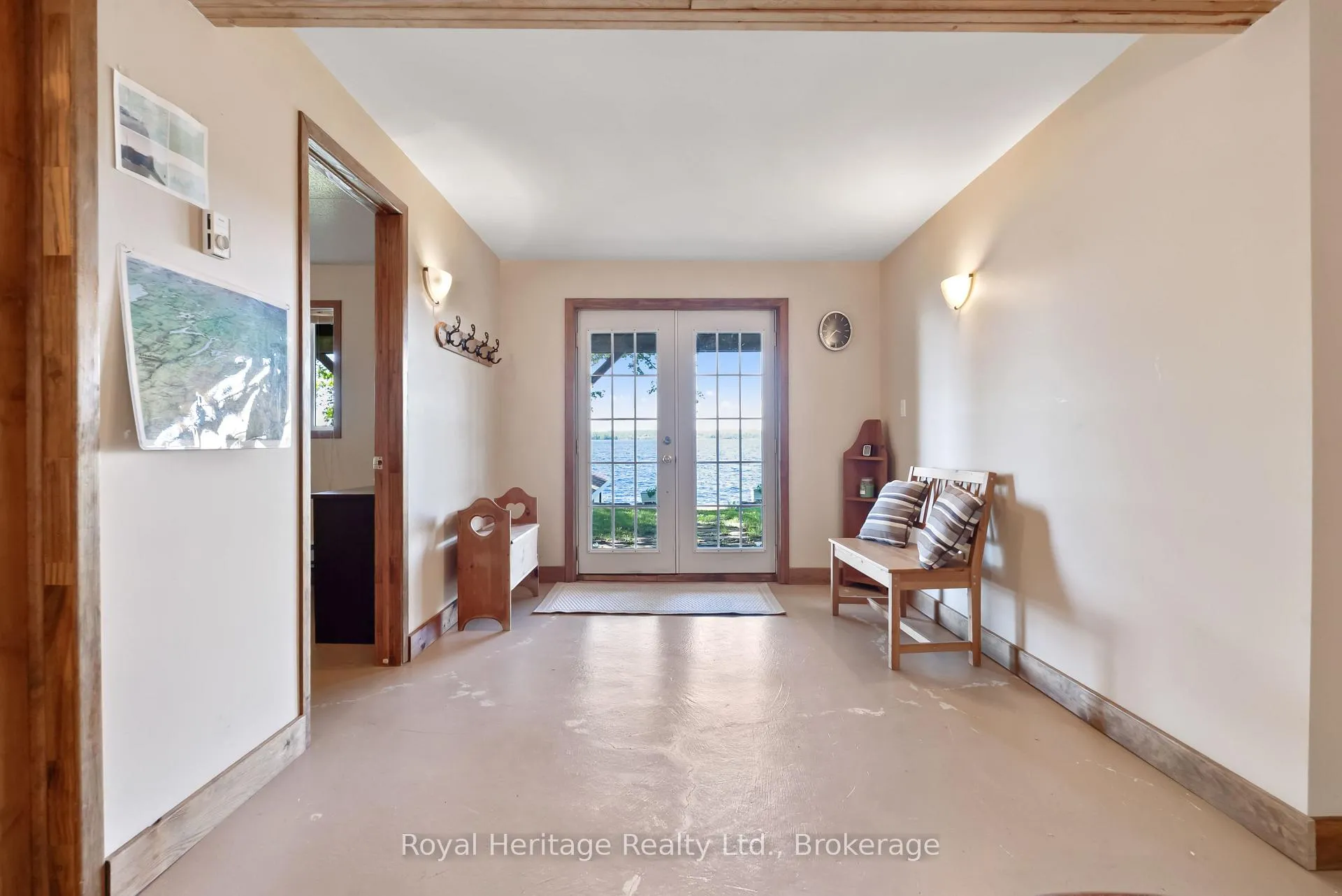 Photo 11 of 866 Cedar Glen Road, Kawartha Lakes, Verulam — HOMEH