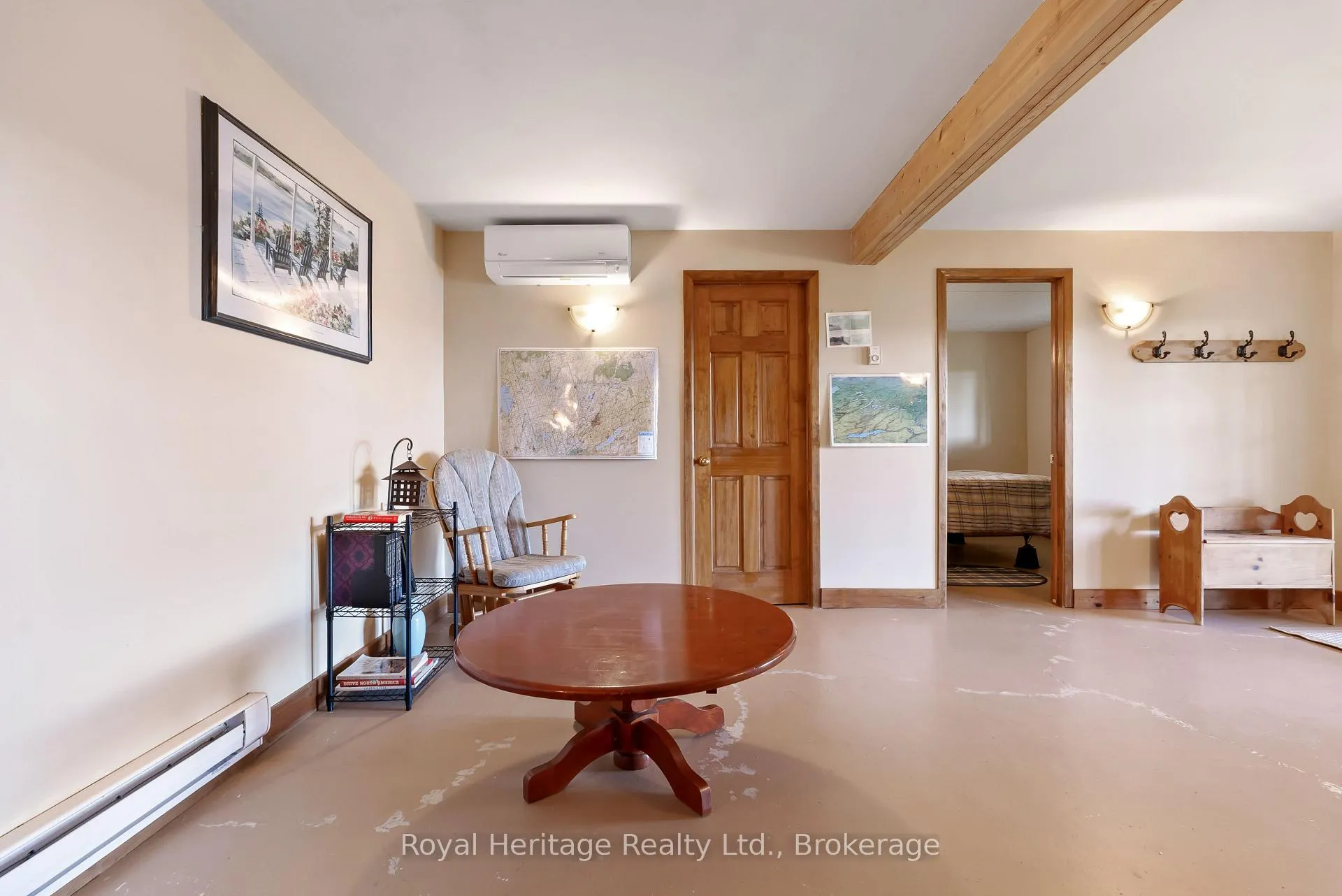 Photo 12 of 866 Cedar Glen Road, Kawartha Lakes, Verulam — HOMEH