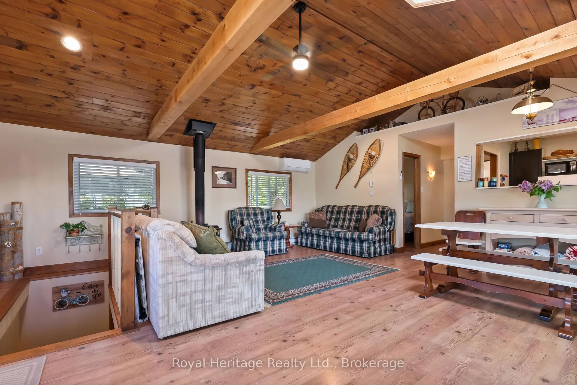 Photo 20 of 866 Cedar Glen Road, Kawartha Lakes, Verulam — HOMEH