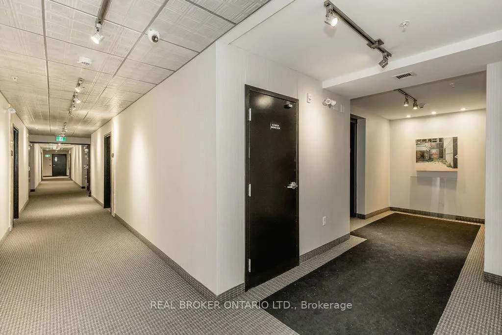 Photo 3 of Unit 609, 304 Essa Road, Barrie, 400 West — HOMEH